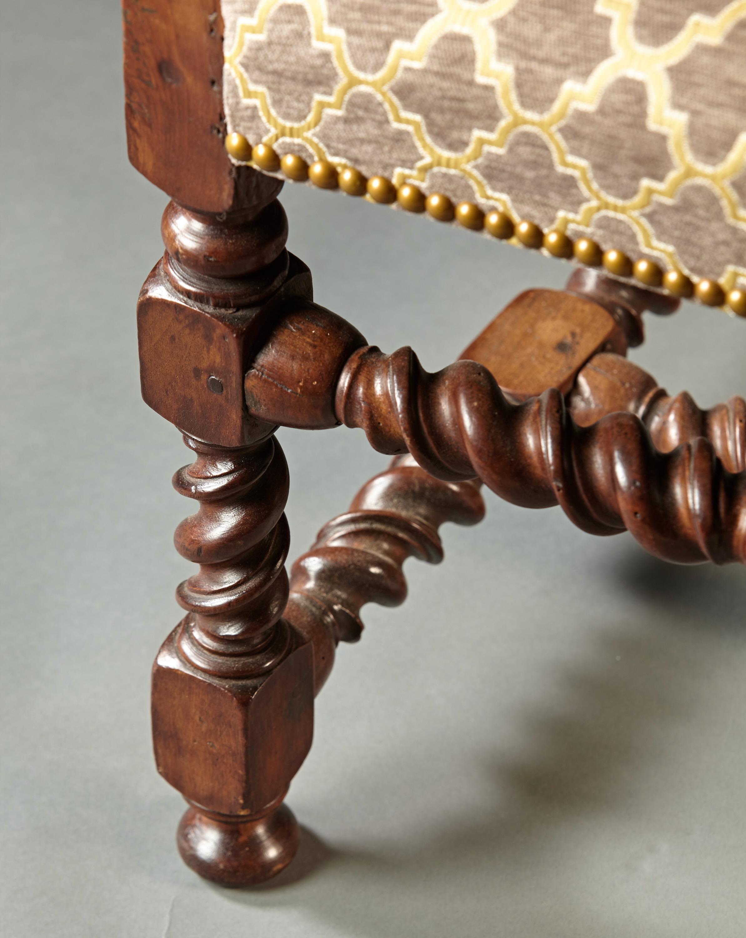 Fine Walnut 18th Century French Carved Walnut Louis XIII Period Armchair For Sale 7