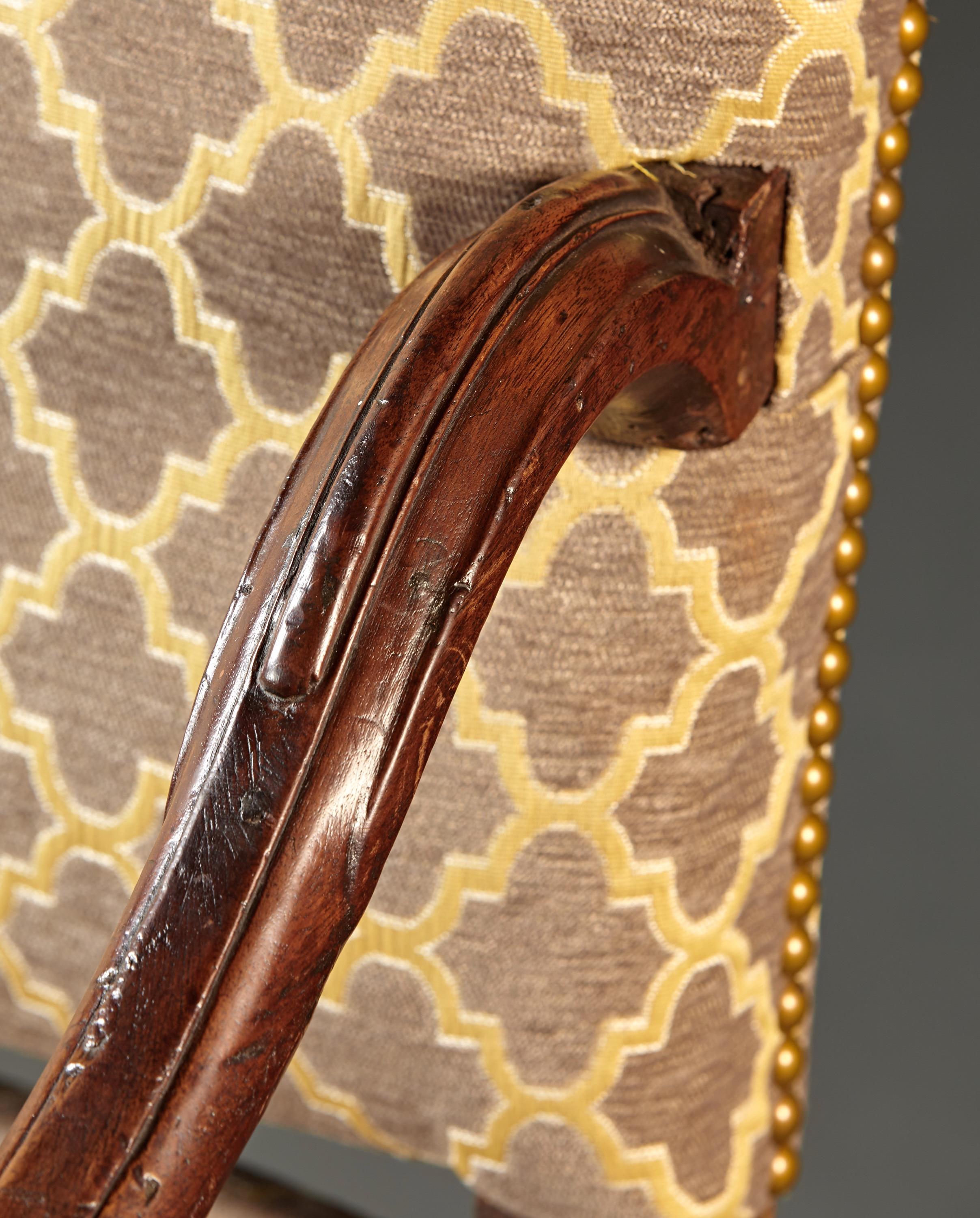 Fine Walnut 18th Century French Carved Walnut Louis XIII Period Armchair For Sale 5