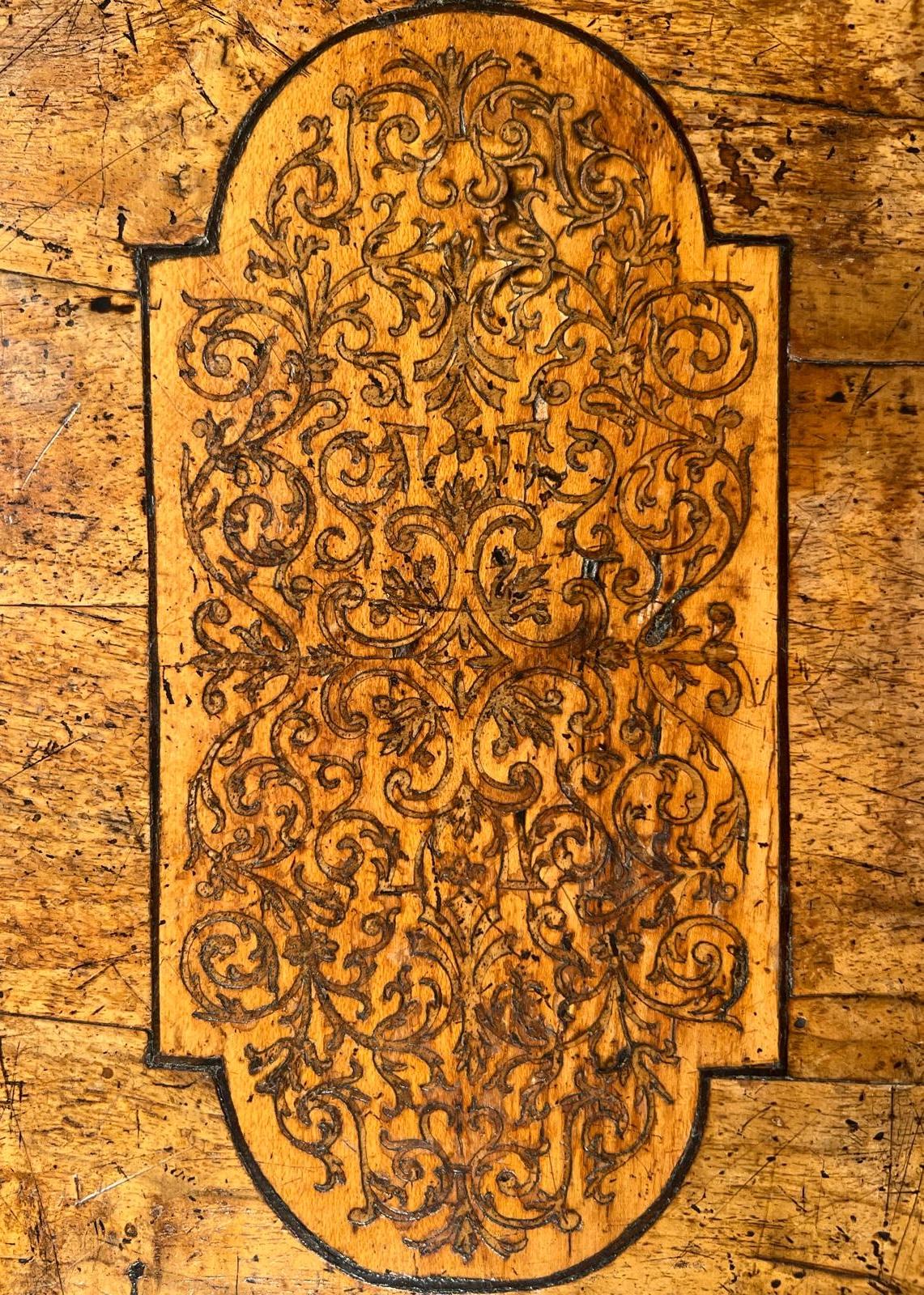 17th Century A Fine William And Mary Period Seaweed Marquetry Bureau.