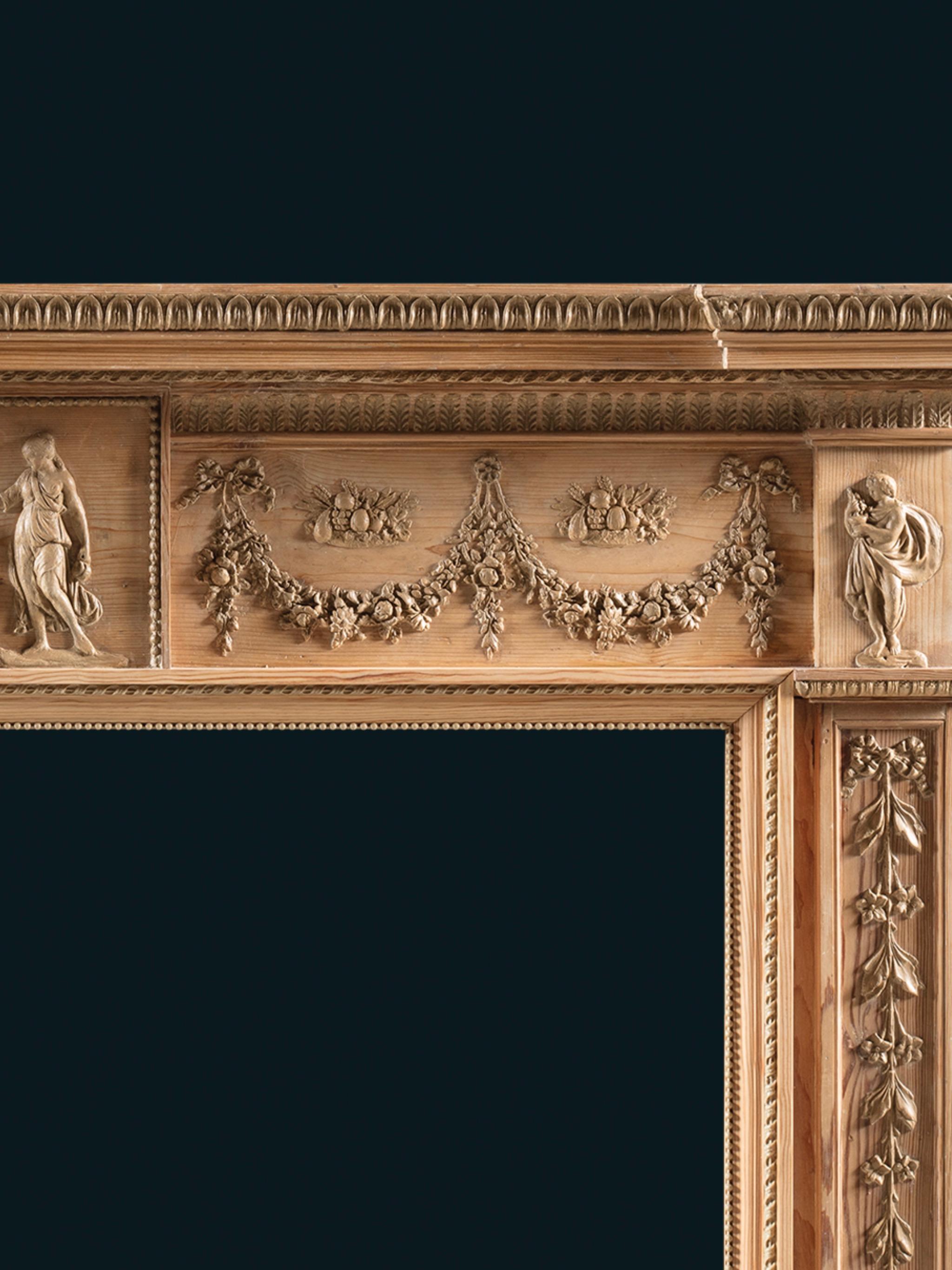 Sculpté Cheminée néoclassique des années 1780 finement sculptée en pin et gesso en vente