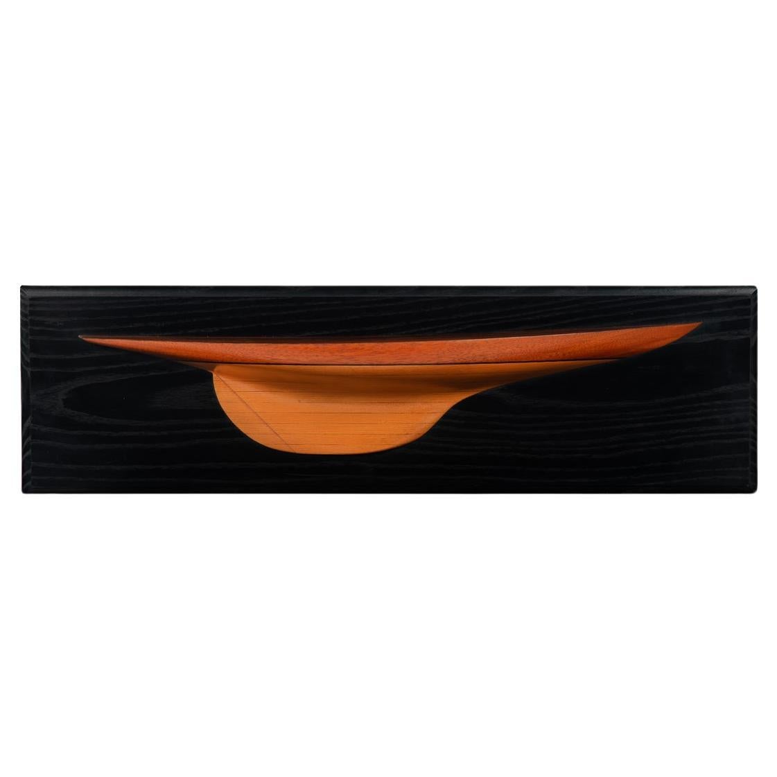 Modèle de demi-bloc finement sculpté du Defender, yacht de la Coupe de l
America en vente