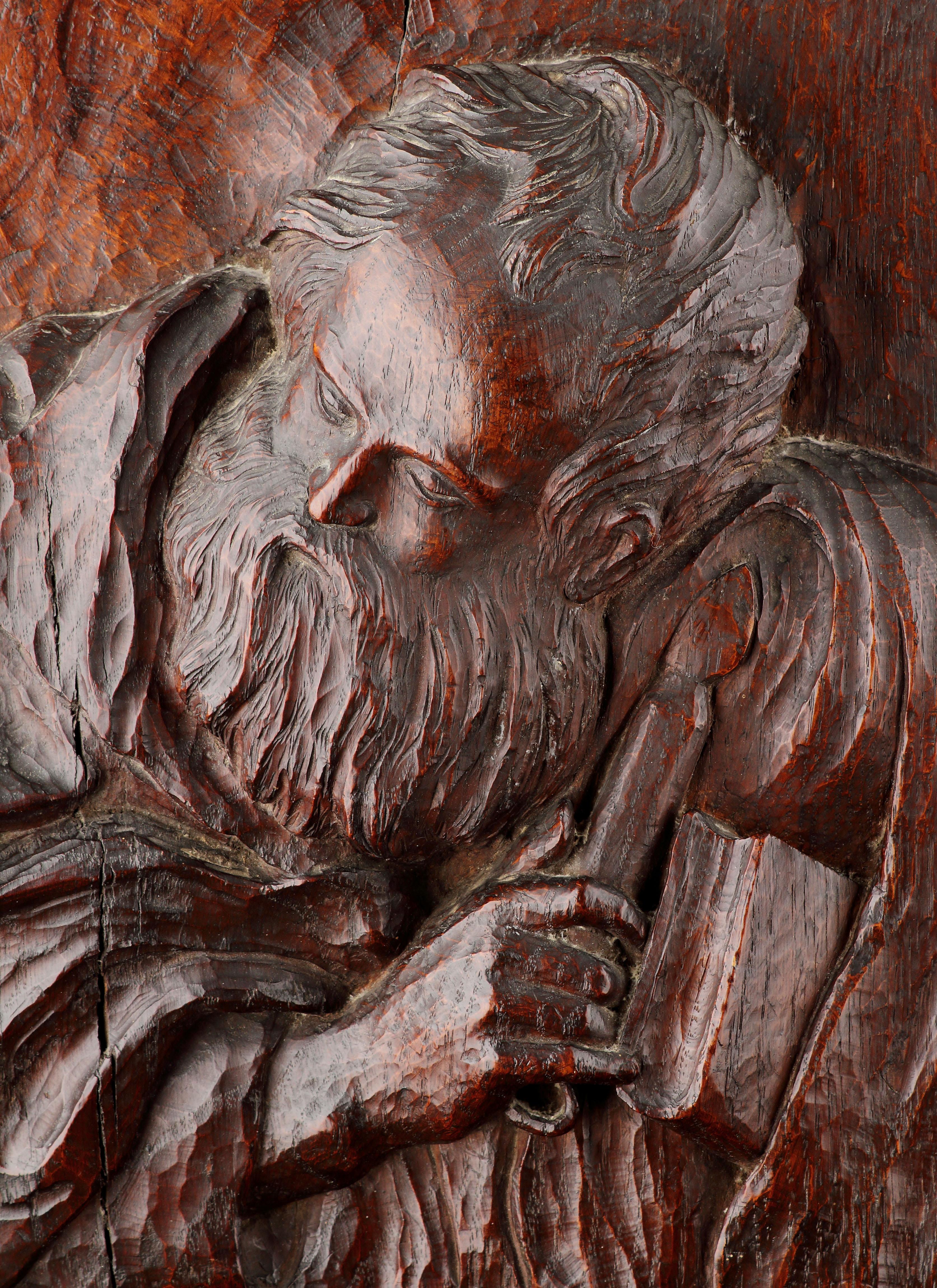 Haut-relief finement sculpté de Saint Jean 
Représentée en train de tenir une bougie et un livre.
Superbe couleur et patine 
Chêne
Angleterre 
17ème siècle

Taille : 32,5 cm de haut, 30 cm de large, 11 cm de profondeur - 12¾ ins de haut, 11¾ ins de