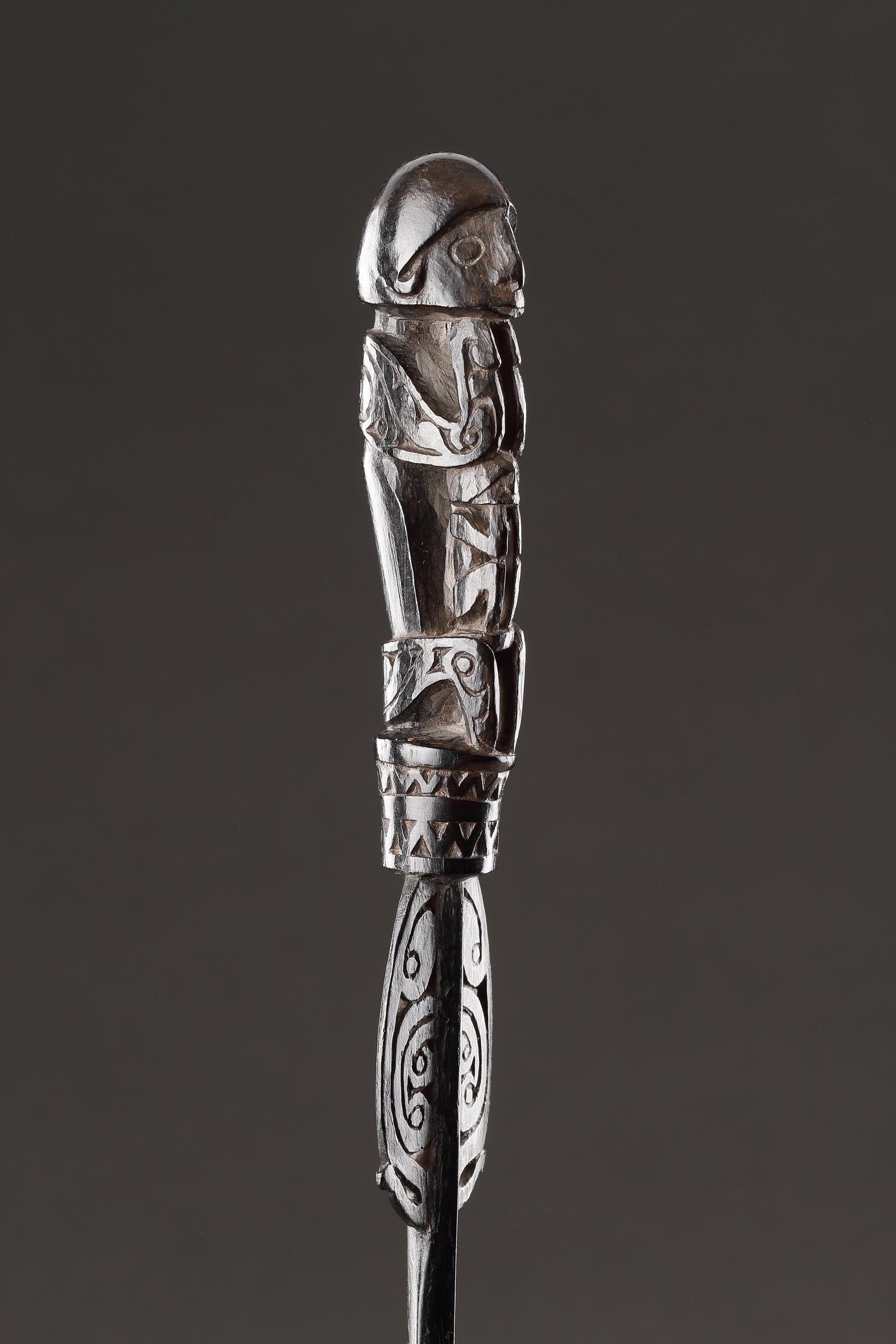 Ein fein geschnitzter Kalkspatel von einem Unknown Masterly Carver im Angebot 3