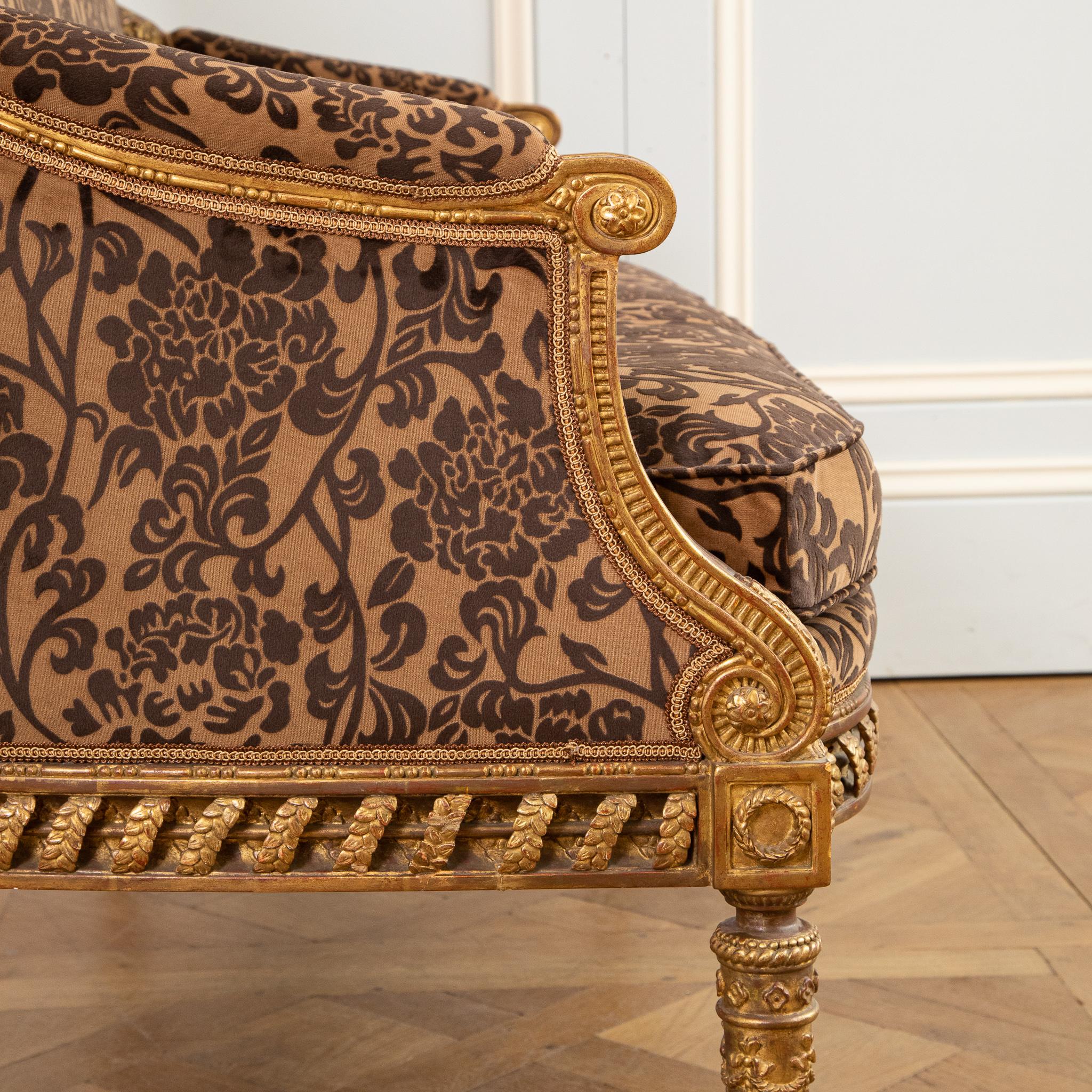  A Finely Carved  Louis XVI Style Giltwood Sofa For Sale 6