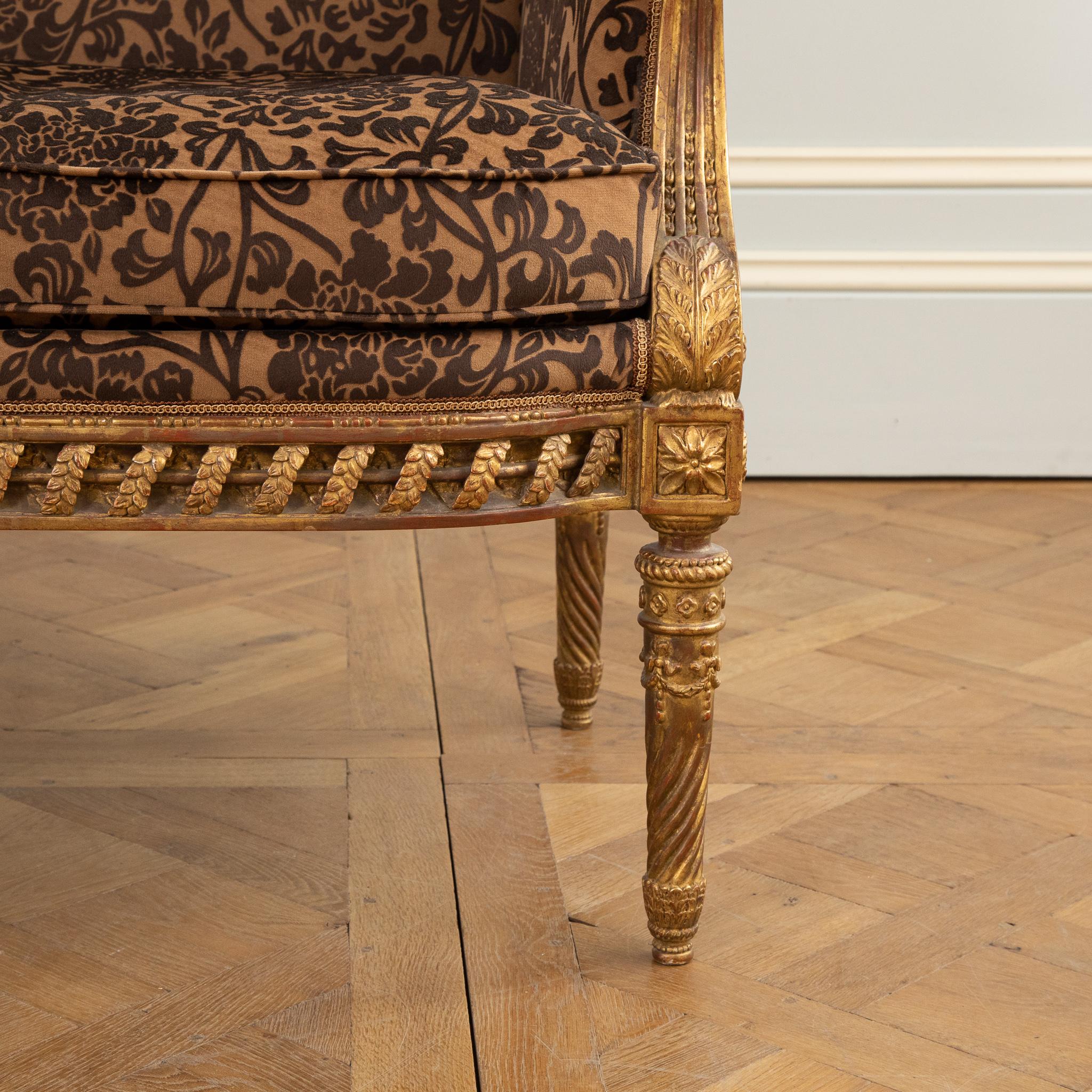  Eine fein geschnitzte  Louis XVI Stil Giltwood Sofa im Angebot 9