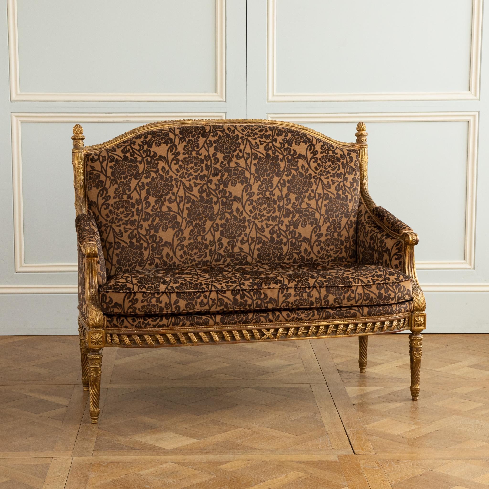 British  A Finely Carved  Louis XVI Style Giltwood Sofa For Sale