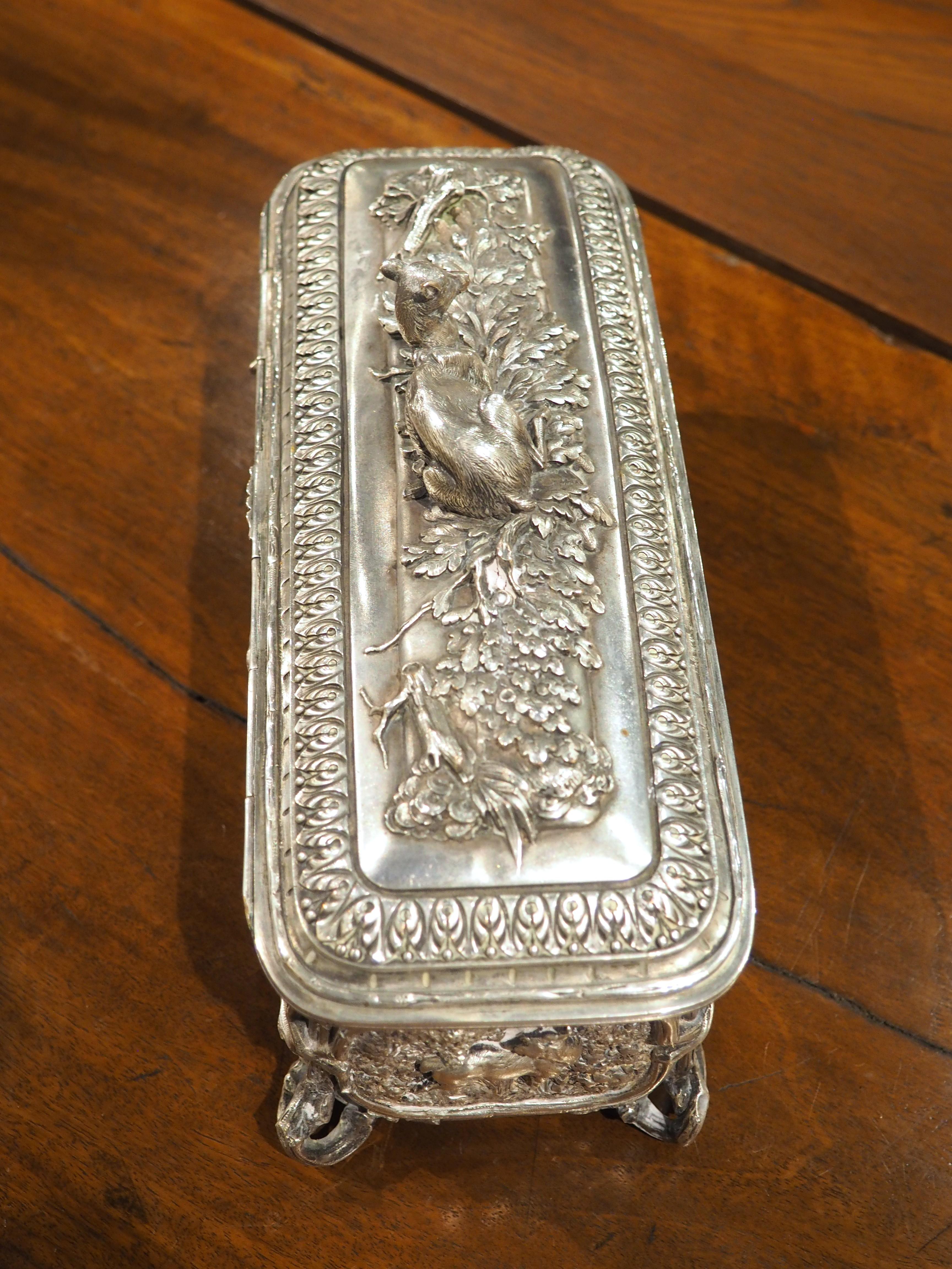 Eine fein gegossene Tischschatulle aus versilberter Bronze von L. Oudry, Paris, CIRCA 1865 im Angebot 6