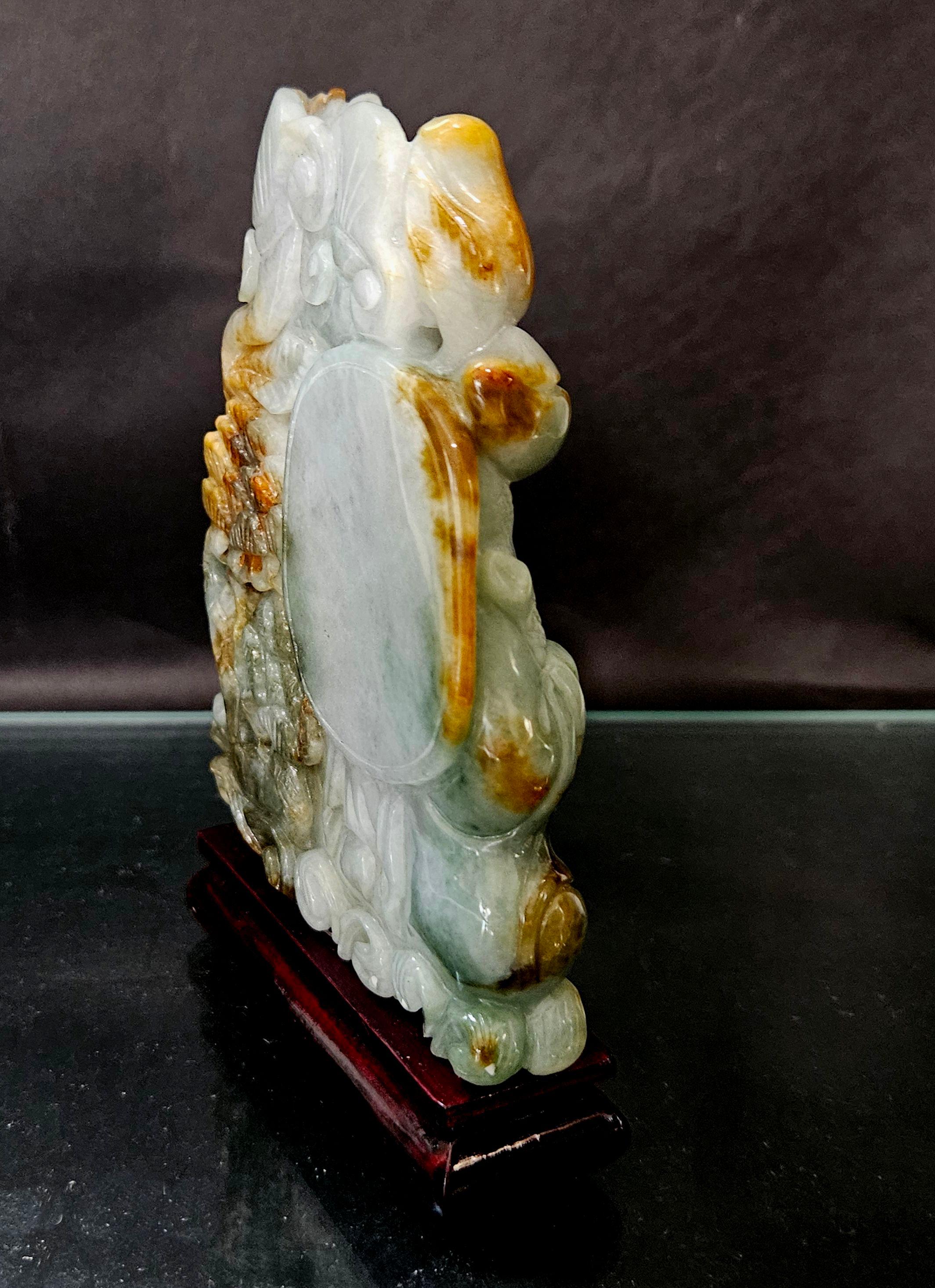 A Finely Chinese Hand Carved Jadeite-The Seated Buddha For Sale 1