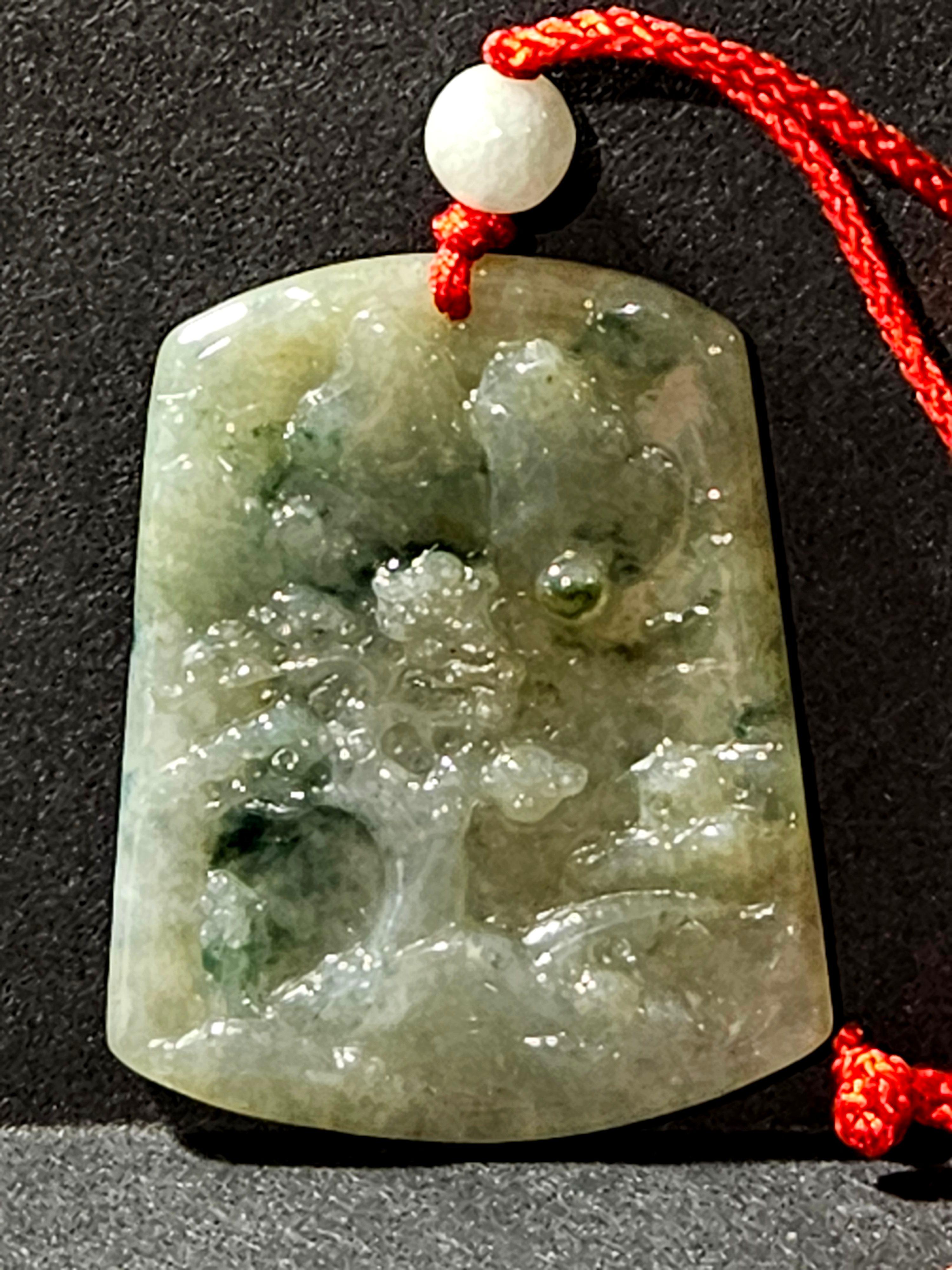 Autre Pendentif en jadéite naturelle du Myanmar finement sculptée à la main Ric#JD001 en vente