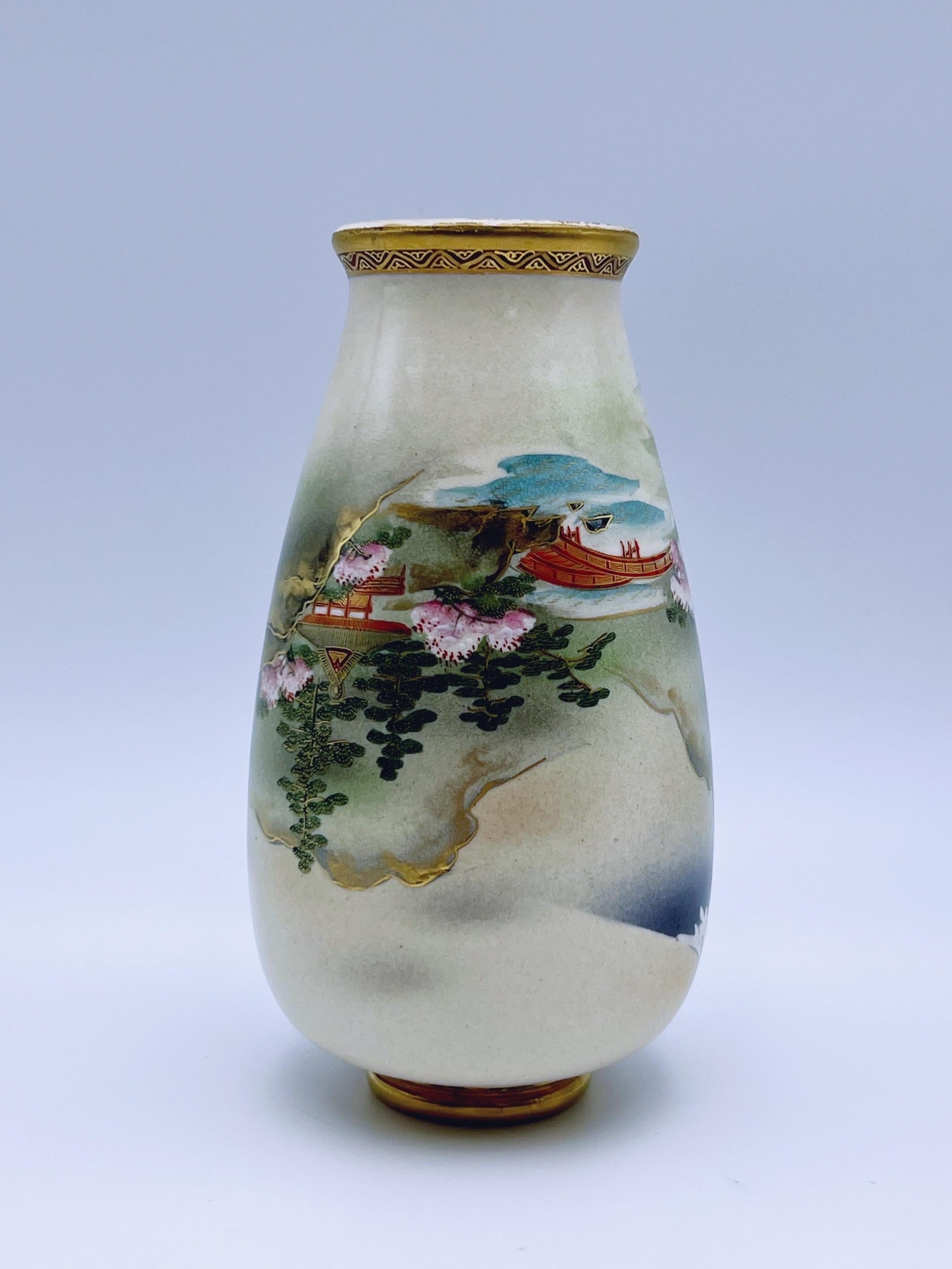 Vase en faïence de Satsuma finement décoré, doré à la main, 18/1900 en vente 3