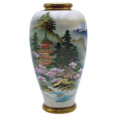 Vase en faïence de Satsuma finement décoré, doré à la main, 18/1900