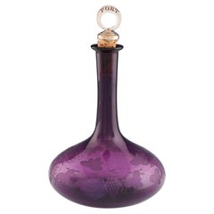 Fein gravierter Amethystglas Mell-Dekanter aus Glas, um 1850