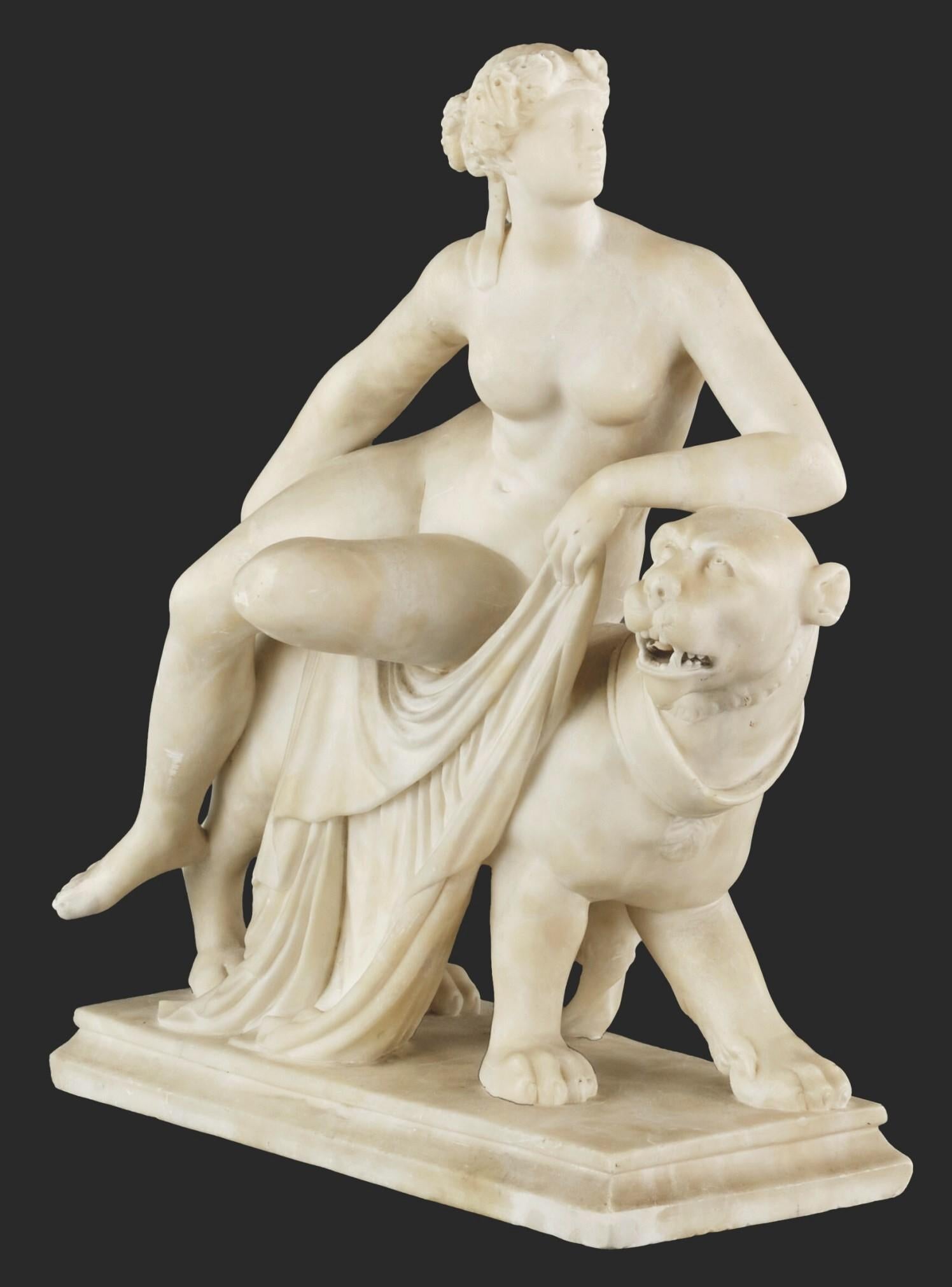 Néo-classique Groupe figuratif d'Ariane et de la panthère finement sculpté en albâtre du 19e siècle en vente