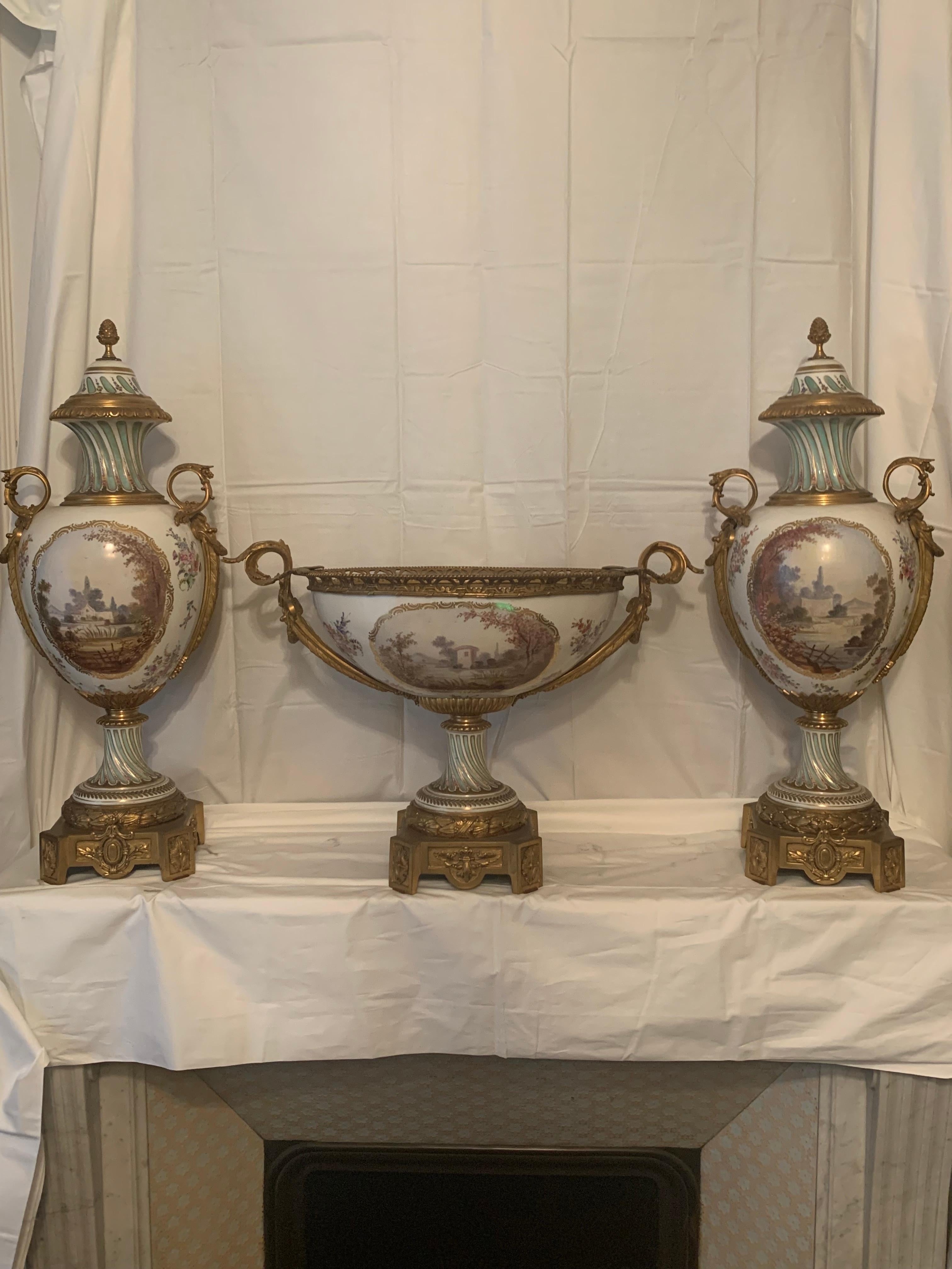 A finely three pieces gilt bronze mounted Sevres style vase and center pieces For Sale 8
