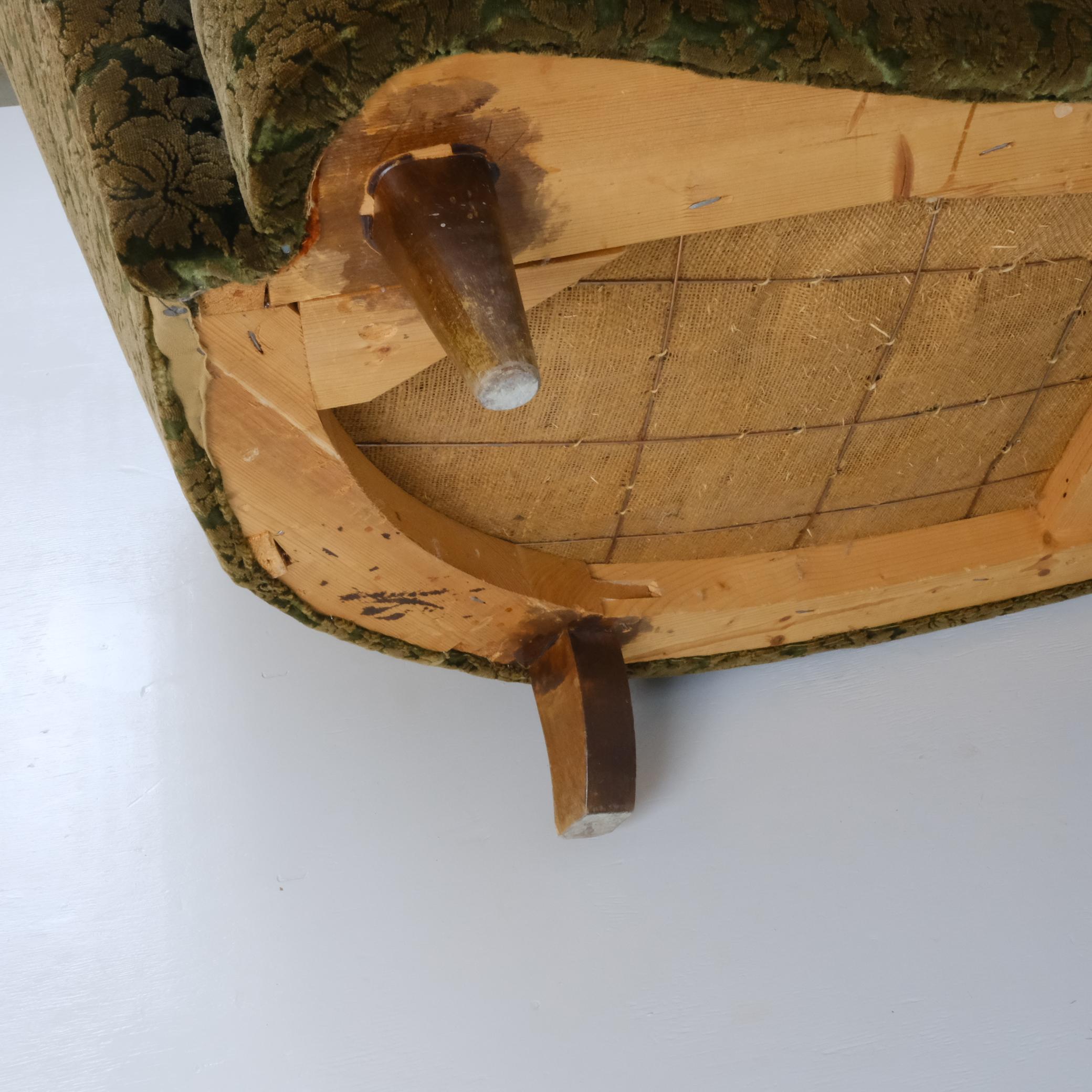 A Finnish Design Curved Sofa, Attr. Paul Boman Circa 1940s For Sale 4