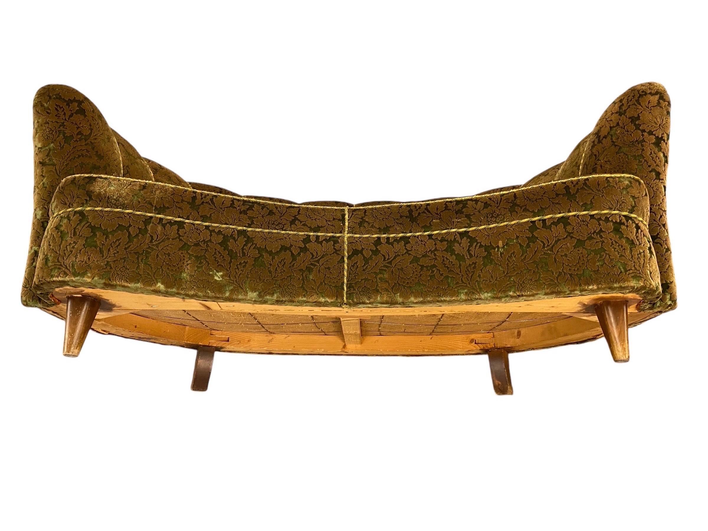 Divano curvo di design finlandese, Attr. Paul Boman, circa anni '40 in vendita 7
