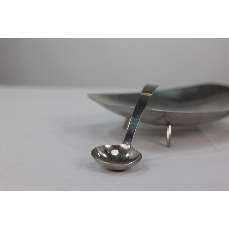 A Firth Staybrite Stainless steel preserve dish and spoon In Good Condition For Sale In London, GB