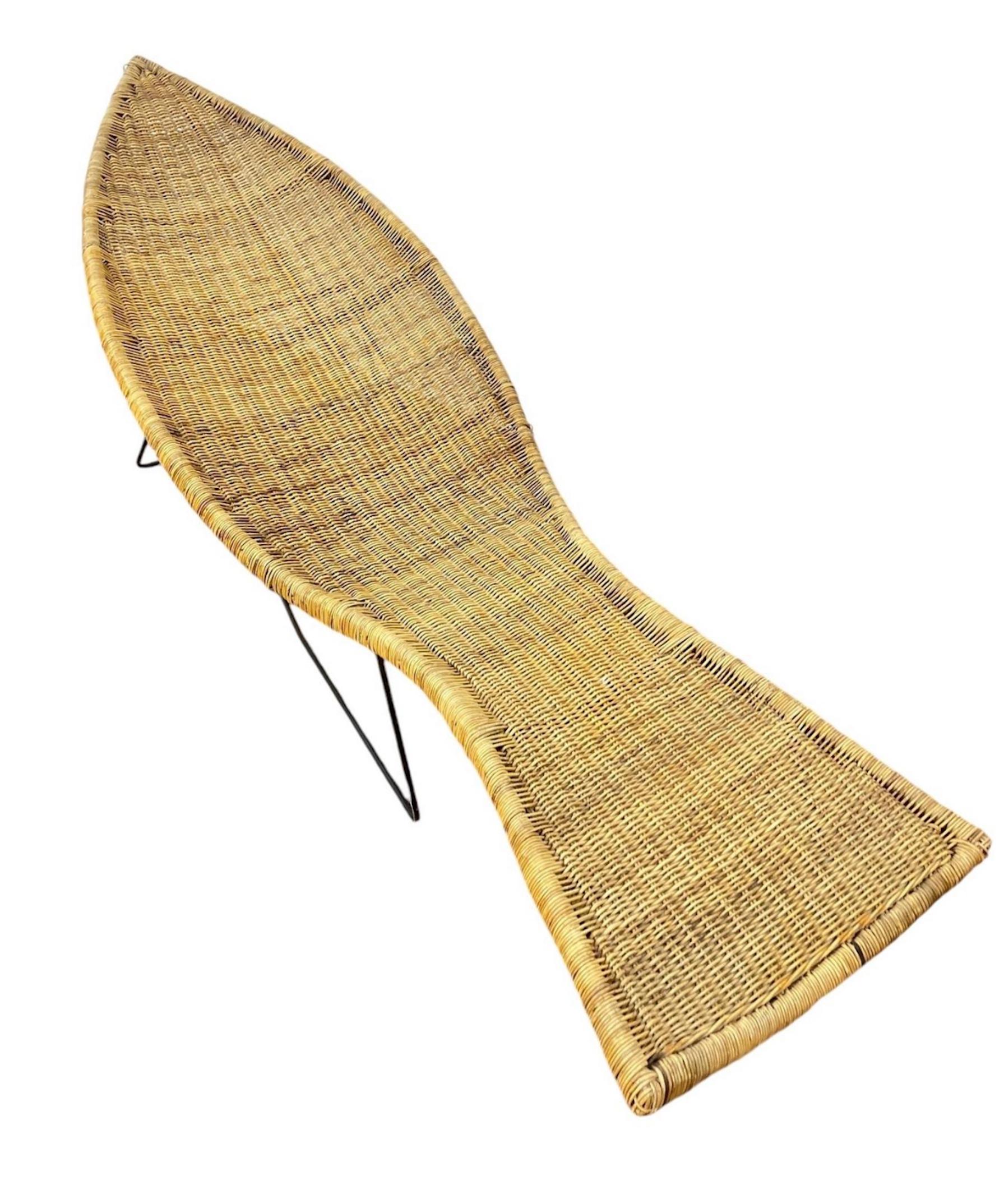 Ein Fisch-Loungesessel, Lina Zervudaki für Elsa Schiapaparelli, Rattan-Fischsessel. (Italienisch) im Angebot