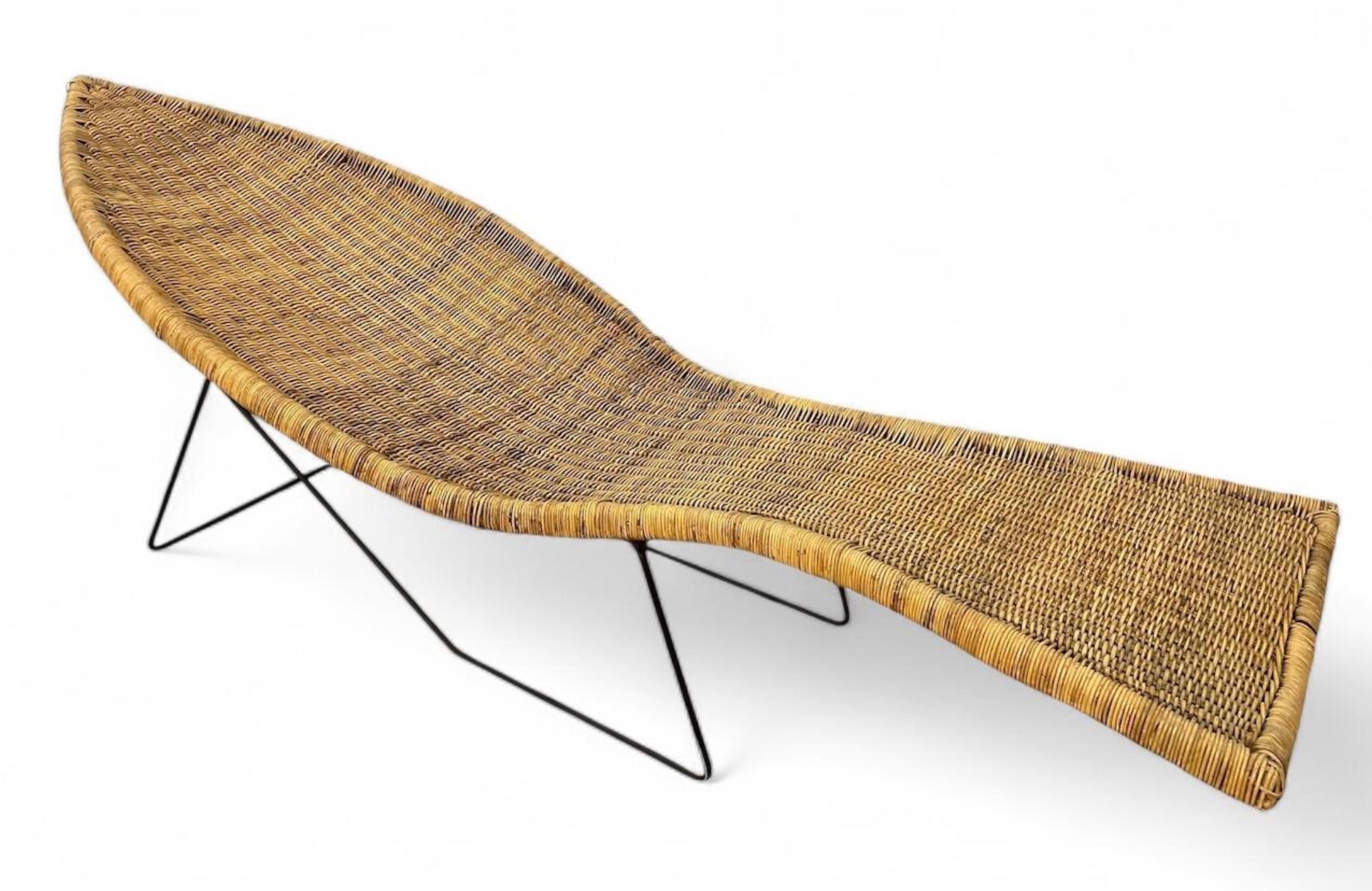 Ein Fisch-Loungesessel, Lina Zervudaki für Elsa Schiapaparelli, Rattan-Fischsessel. im Zustand „Gut“ im Angebot in Buchanan, MI