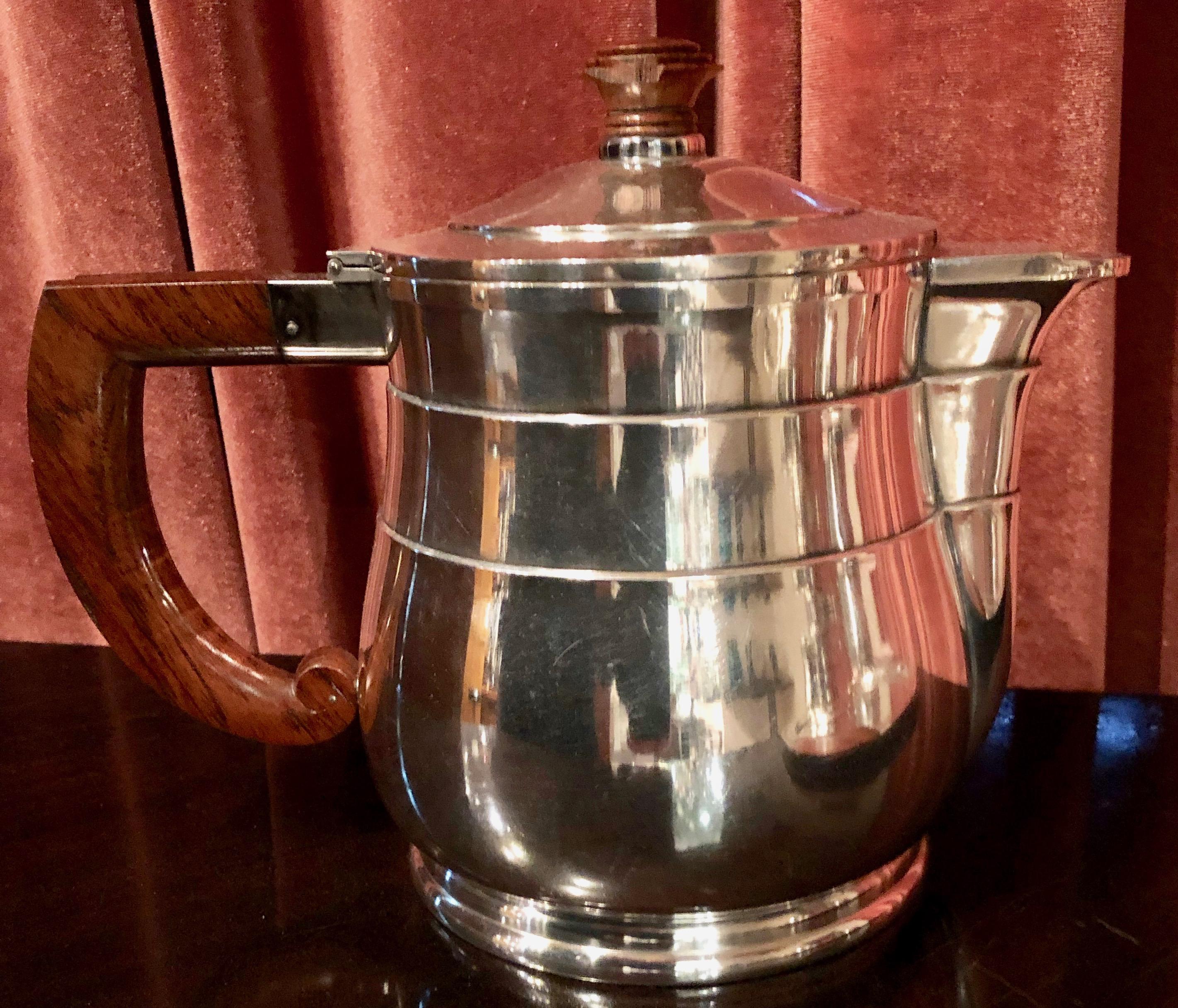 Mid-20th Century Five-Piece French Art Deco Silver Plated Tea and Coffee Service, 20th Century For Sale