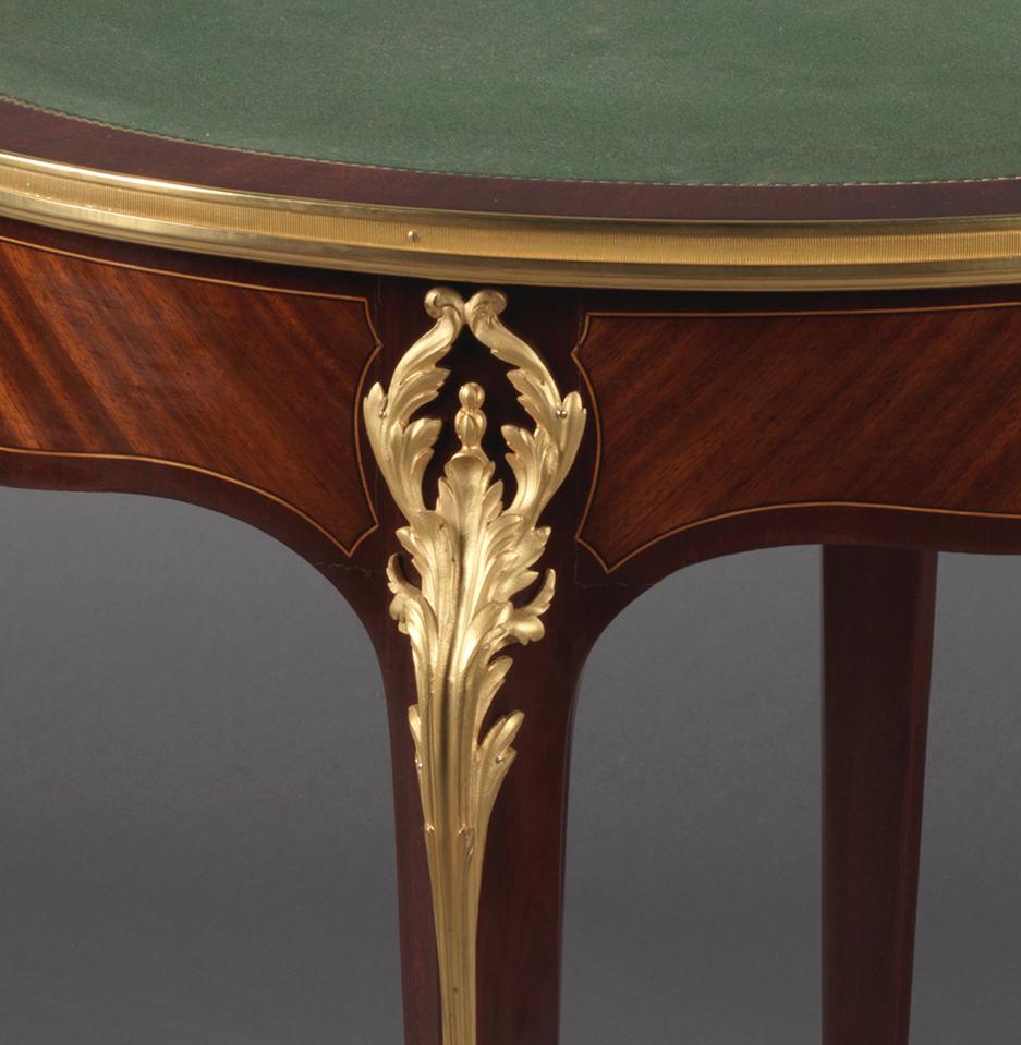Gilt Flame Mahogany Gueridon with a Reversible Baise Lined Top, circa 1890 For Sale