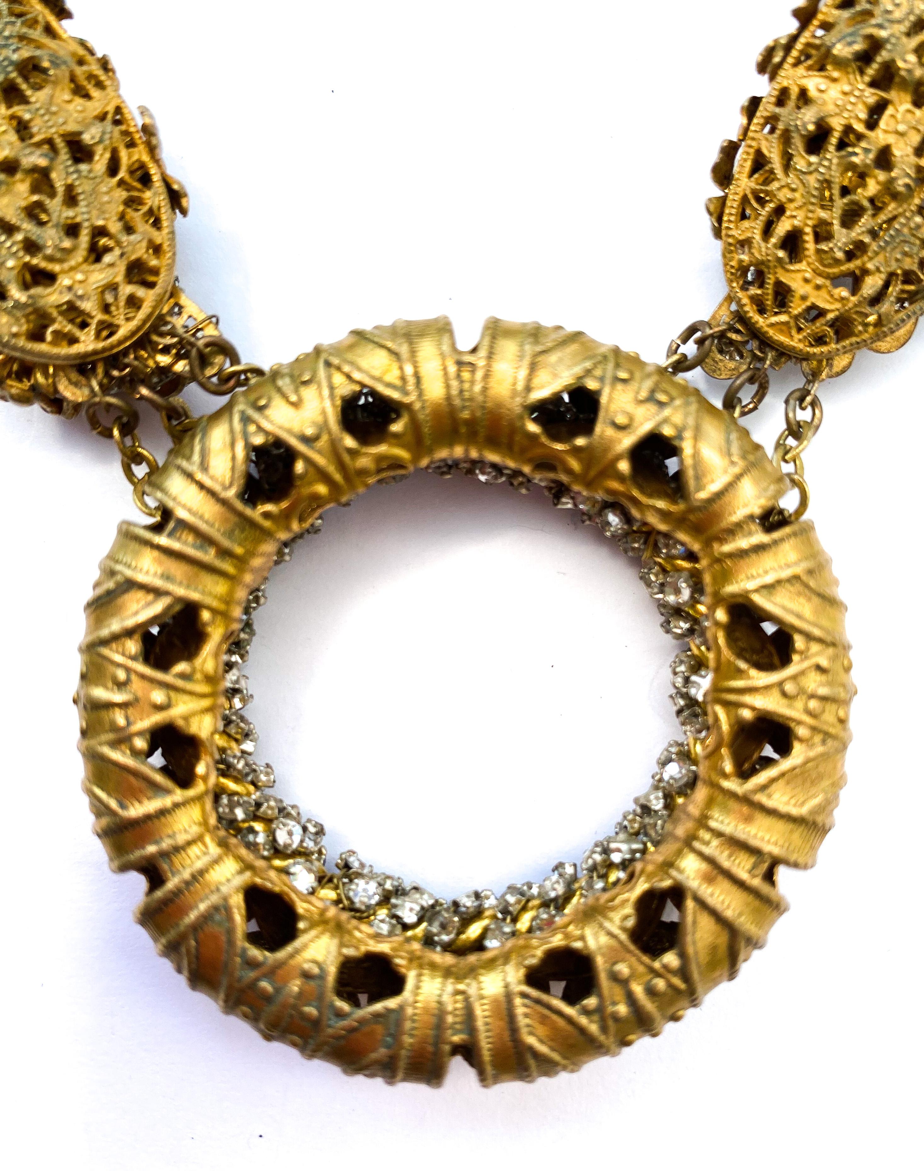A flattened gilt chain and rose monte necklace, Miriam Haskell, early 1950s. For Sale 2