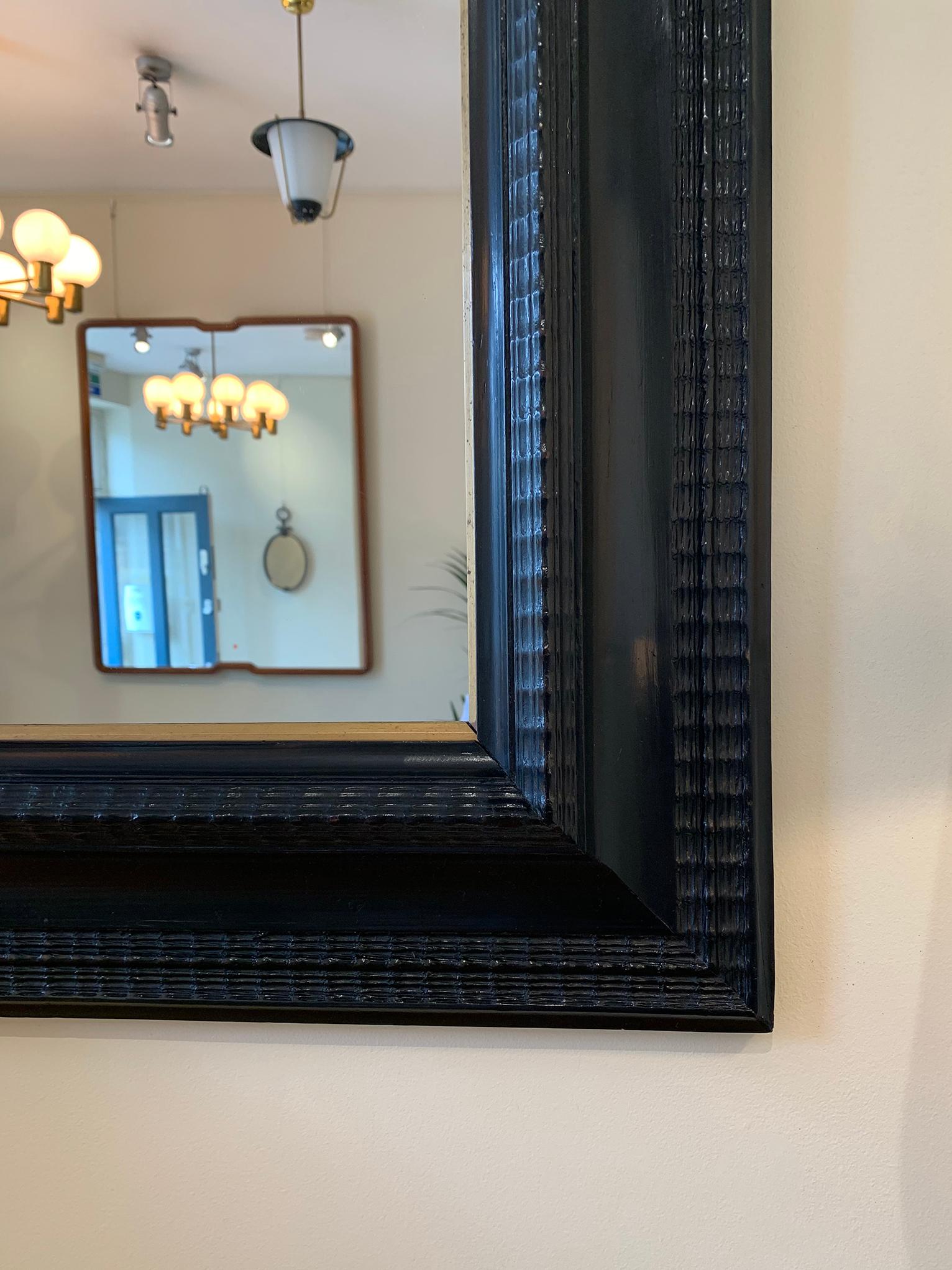 Flemish Style Ebonised Ripple Frame Mirror In Good Condition In London, GB