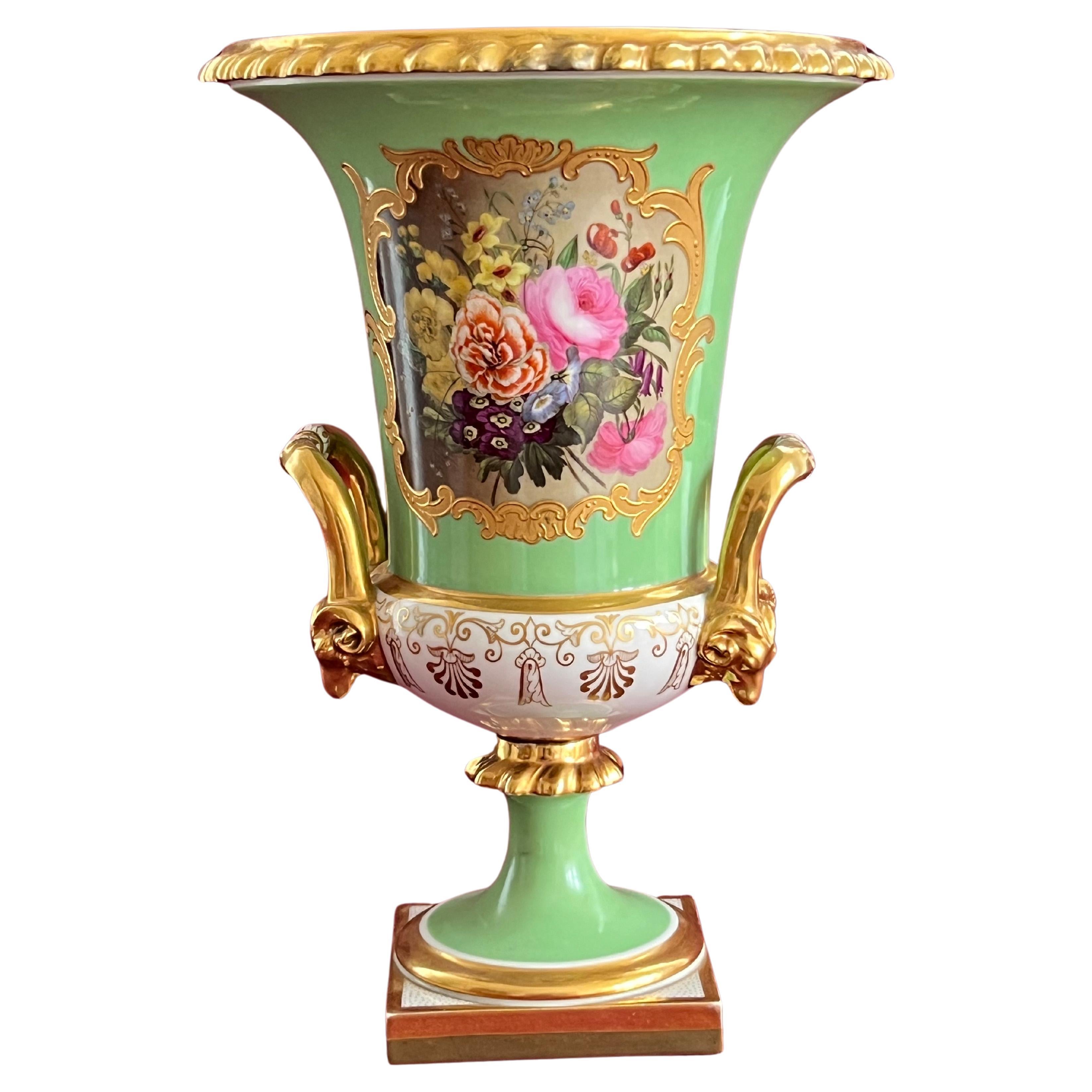 Jarrón en forma de campana de porcelana de Flight, Barr & Barr Worcester c.1825