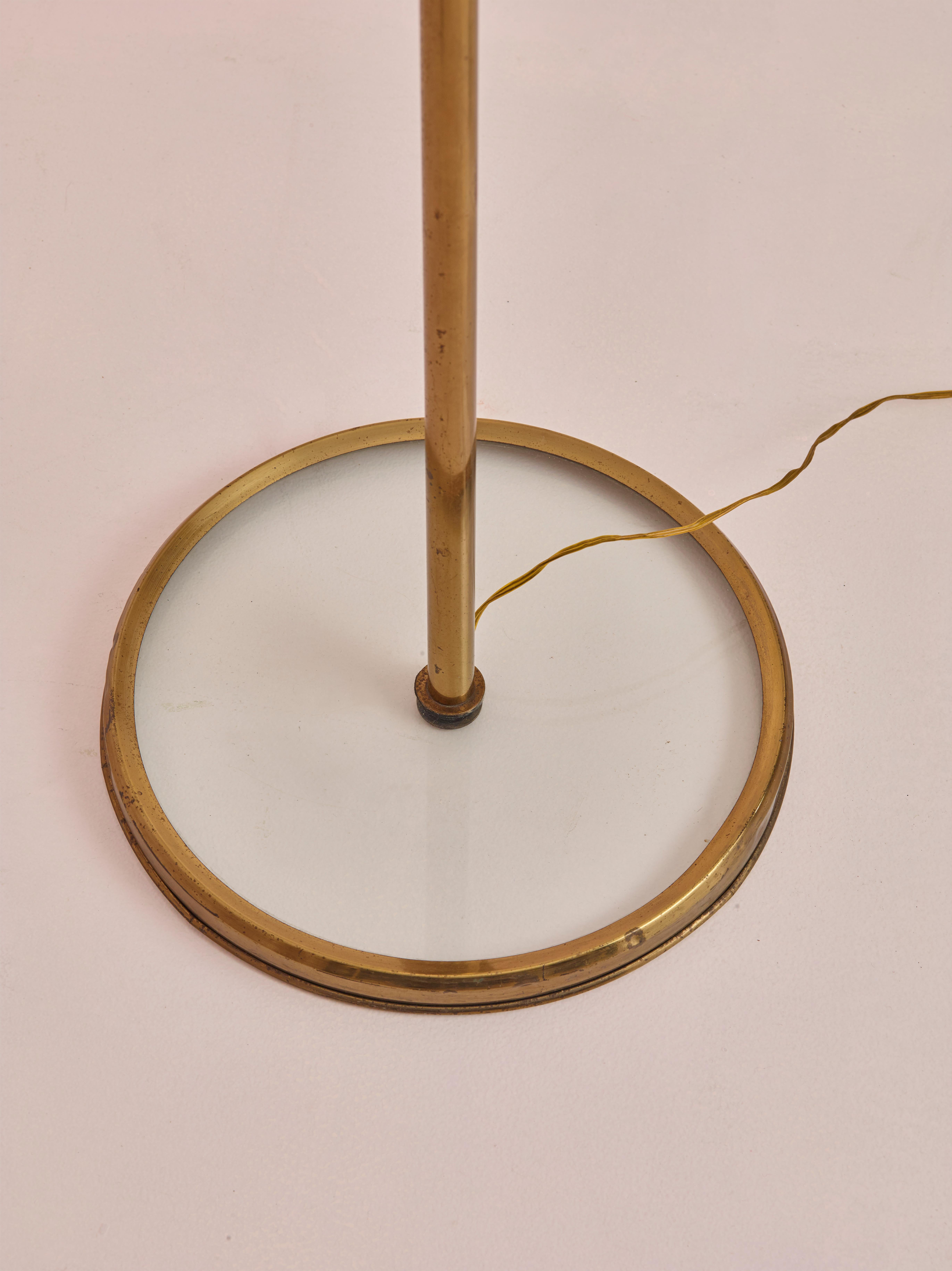 Mid-20th Century Floor Lamp by Max Ingrand Model 2003 for Fontana Arte, Made in Glass and Brass For Sale