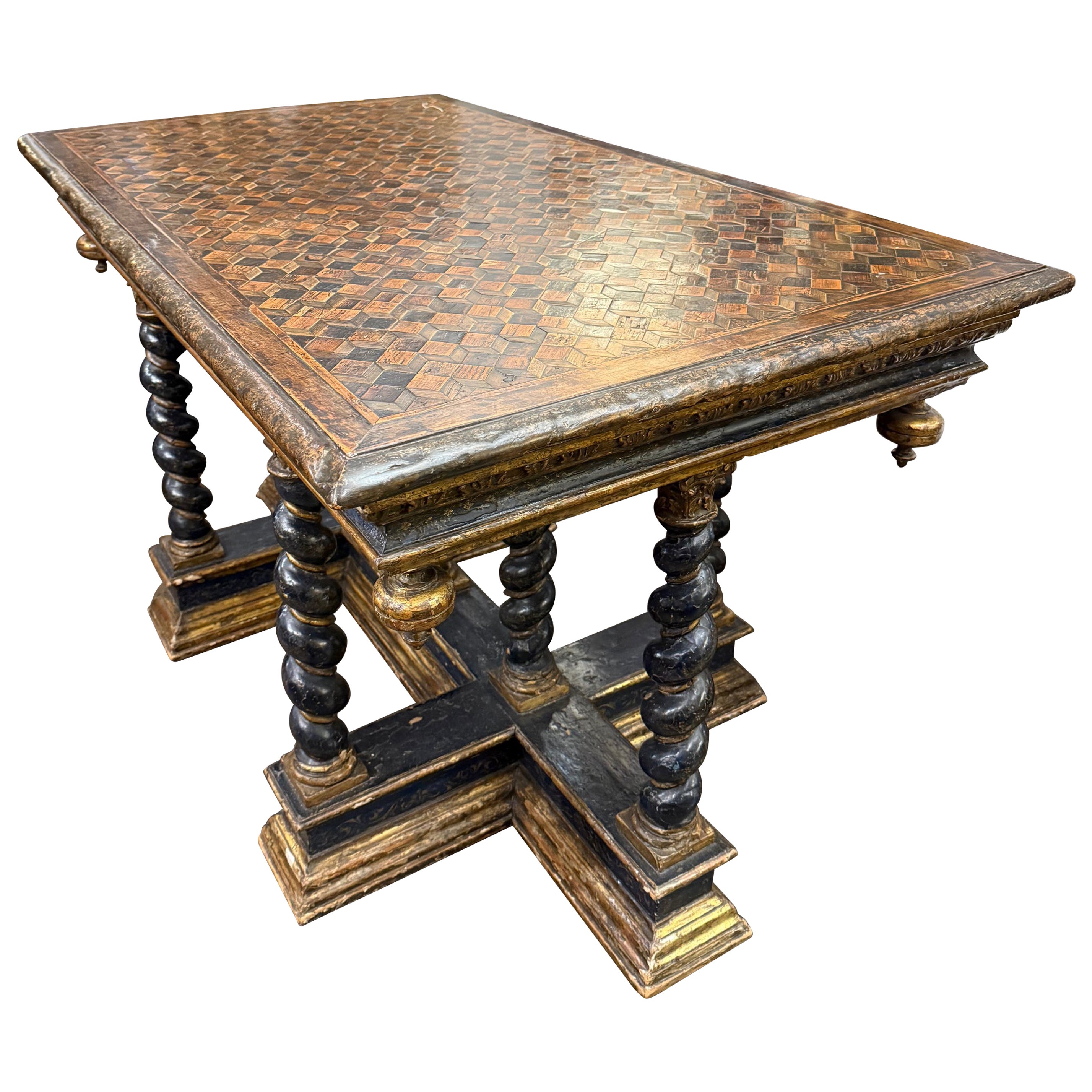 Table centrale en laque et parcellaire doré, Florentine, XVIe siècle en vente
