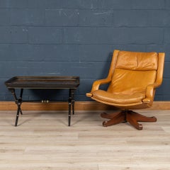 Un tavolo occasionale pieghevole, Made In England