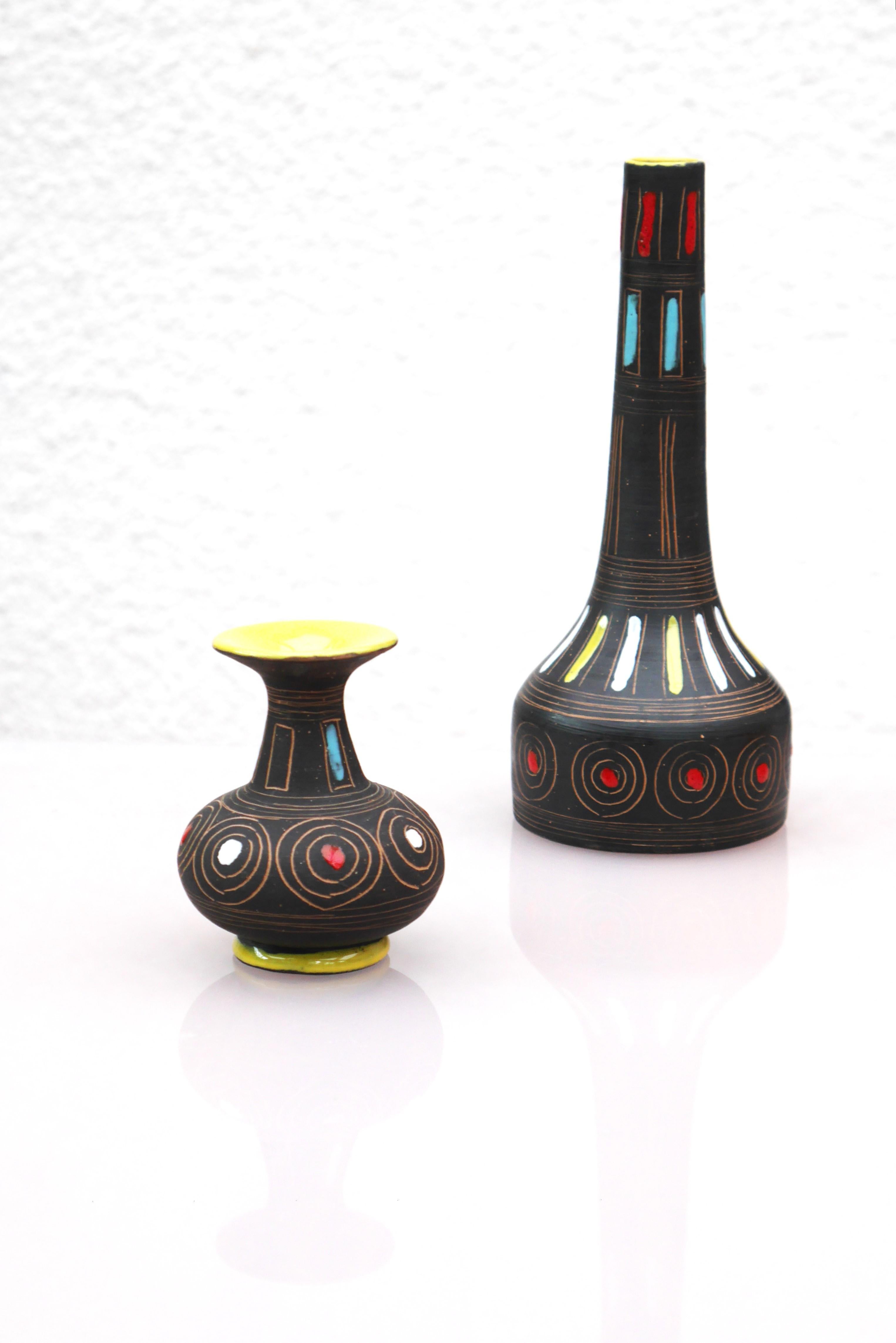 Mid-Century Modern A pair of Mid-century modern pottery vases, by Fratelli Fanciullacci , Italy. For Sale