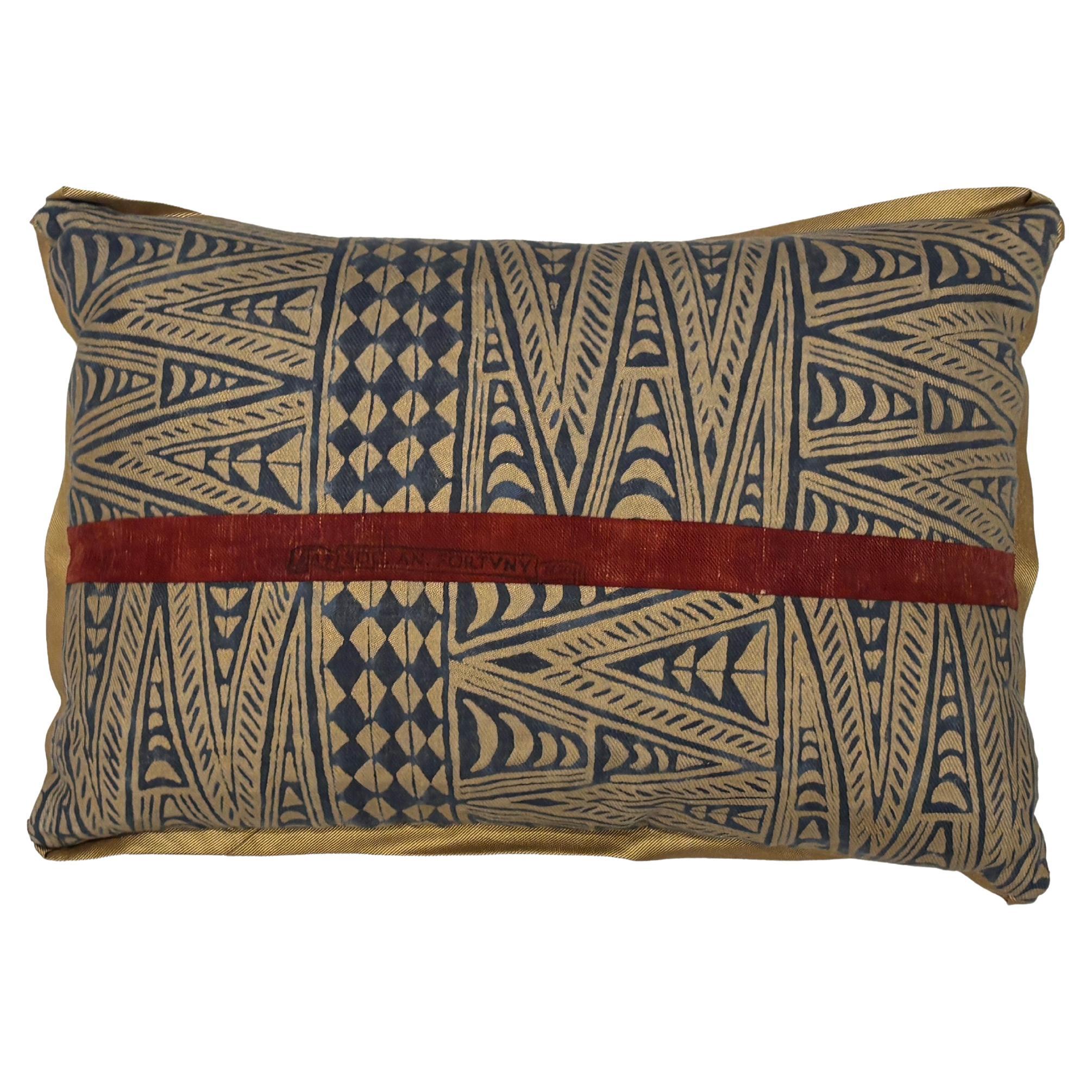 A Fortuny Coussins lombaires avec le rare motif Melilla par David Duncan en vente