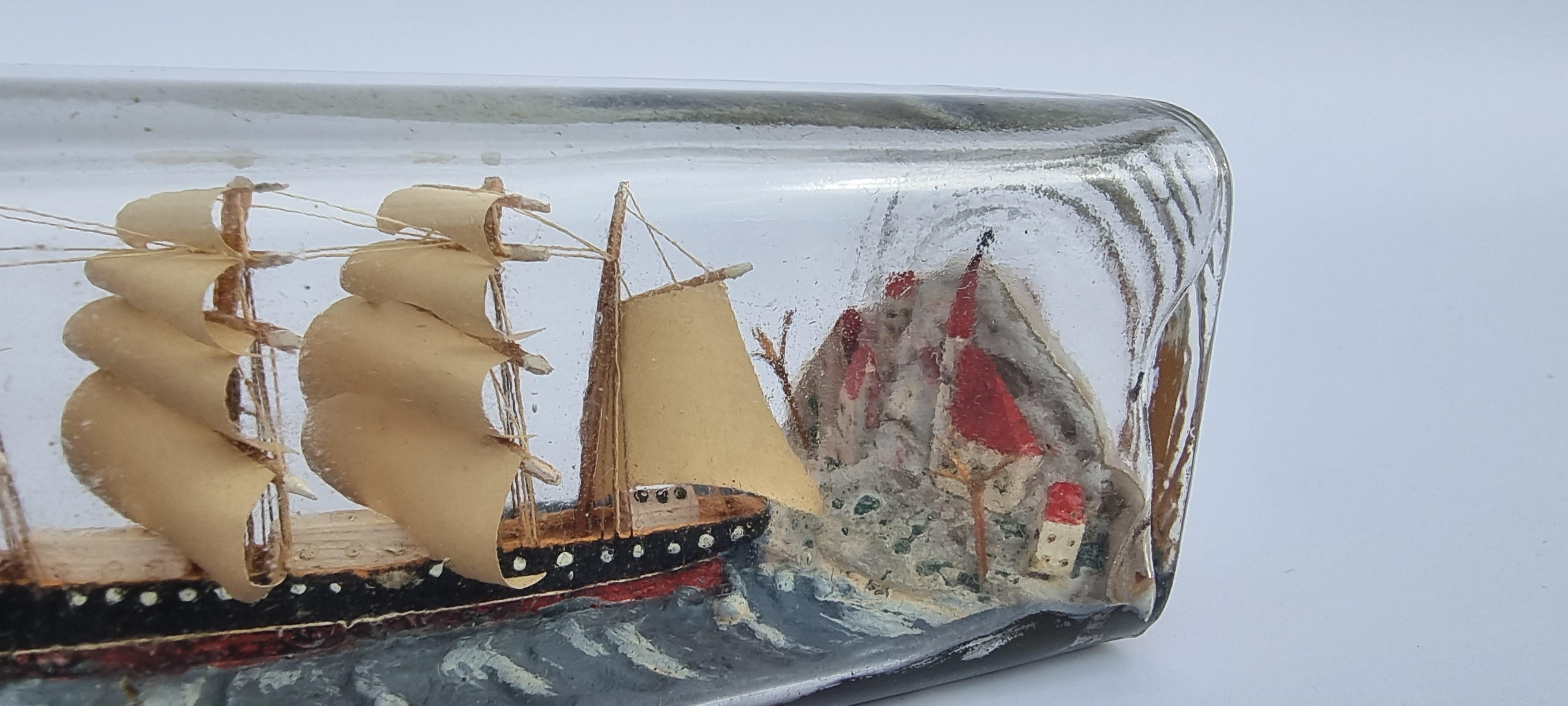 A four mast 18th century ship in a bottle, English folk art circa 1920 For Sale 1