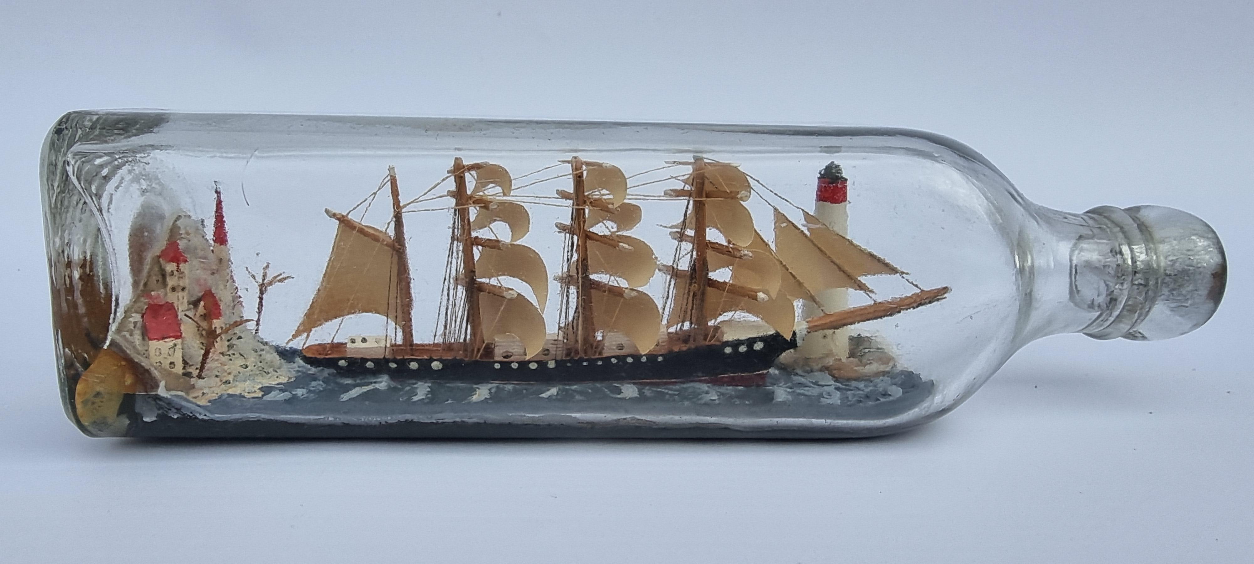 A four mast 18th century ship in a bottle, English folk art circa 1920 For Sale 6