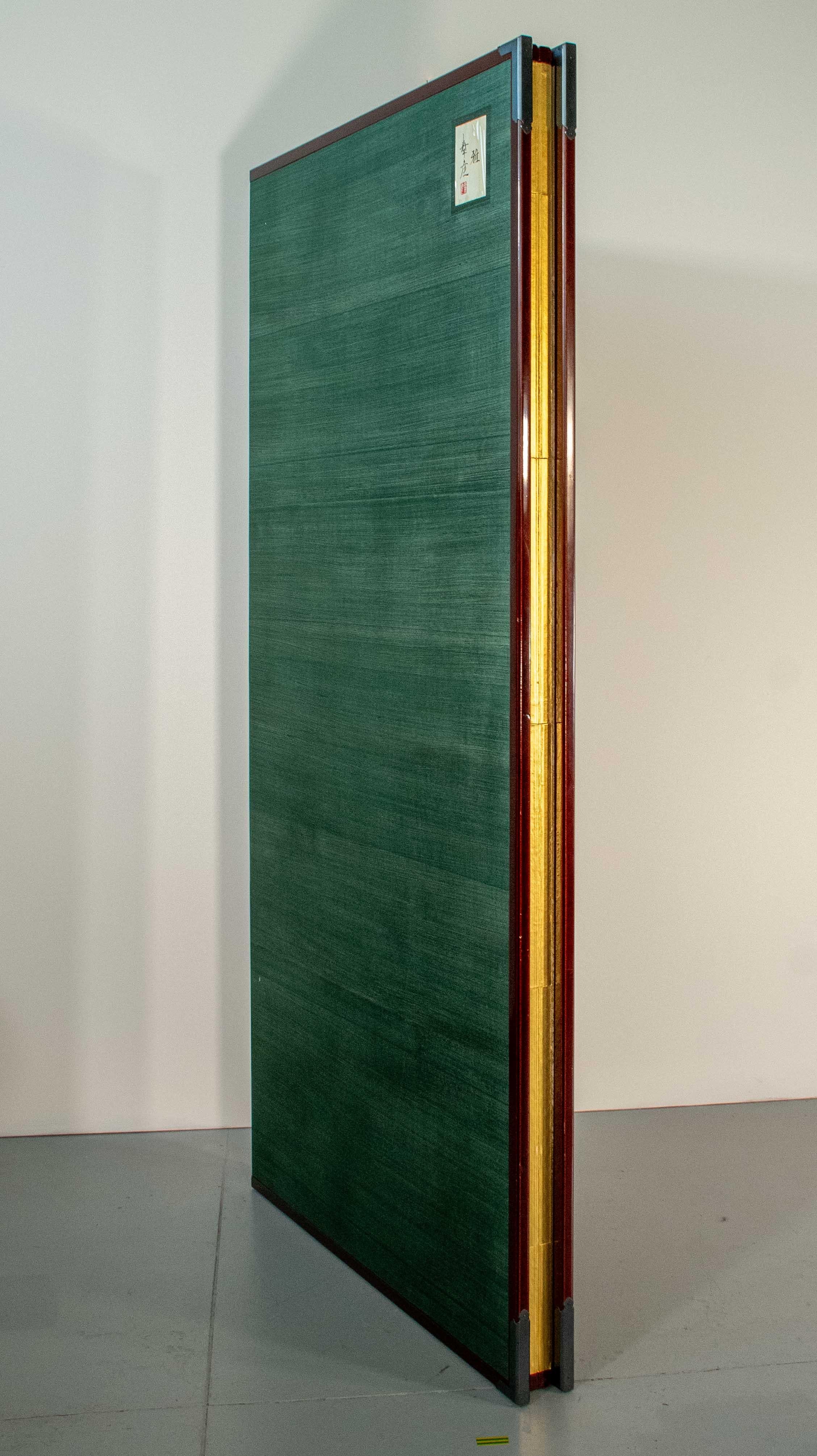 A four-panel folding screen depicting a white peacock, signed Yukihiko Kurihara For Sale 3