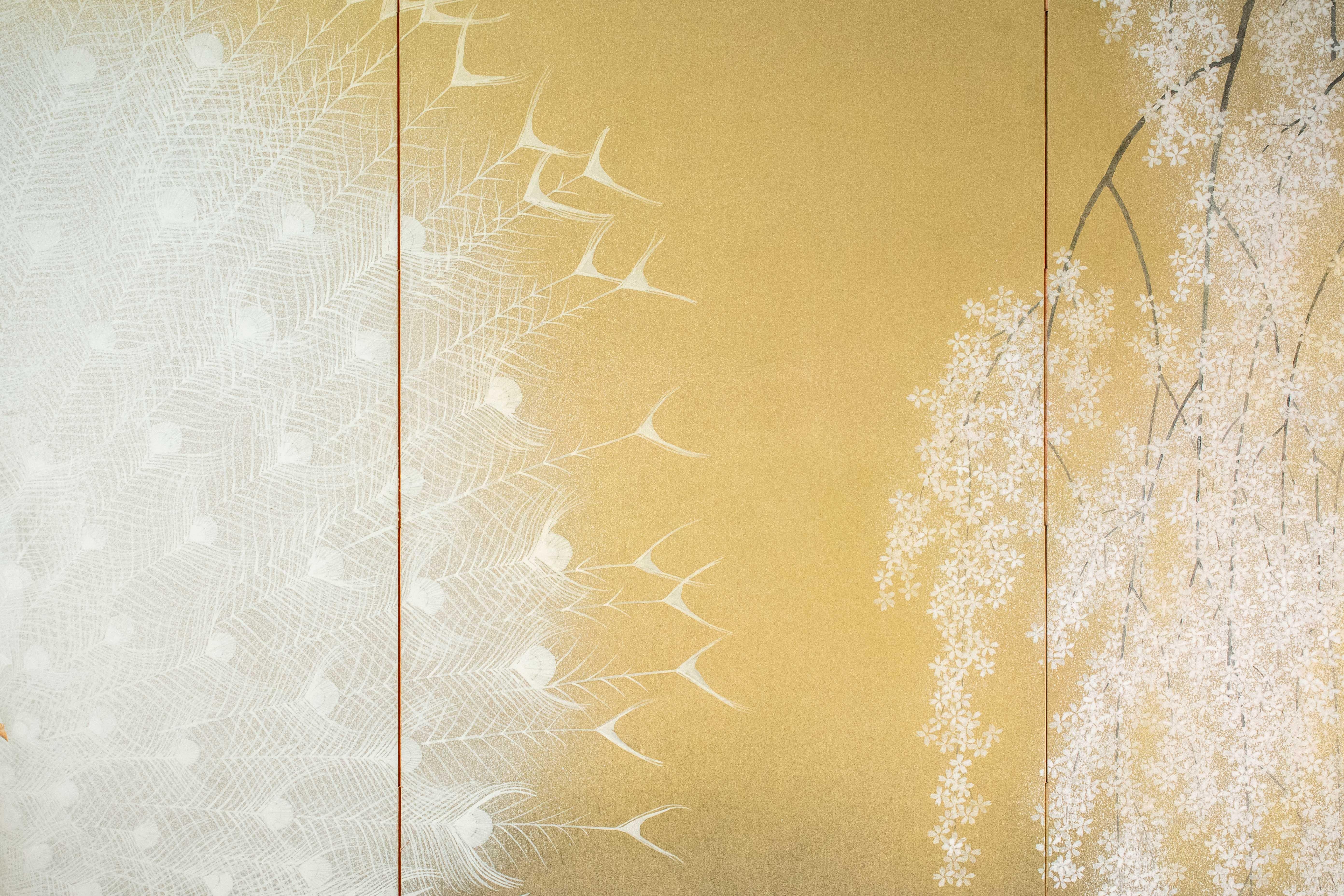 Gold Leaf A four-panel folding screen depicting a white peacock, signed Yukihiko Kurihara For Sale