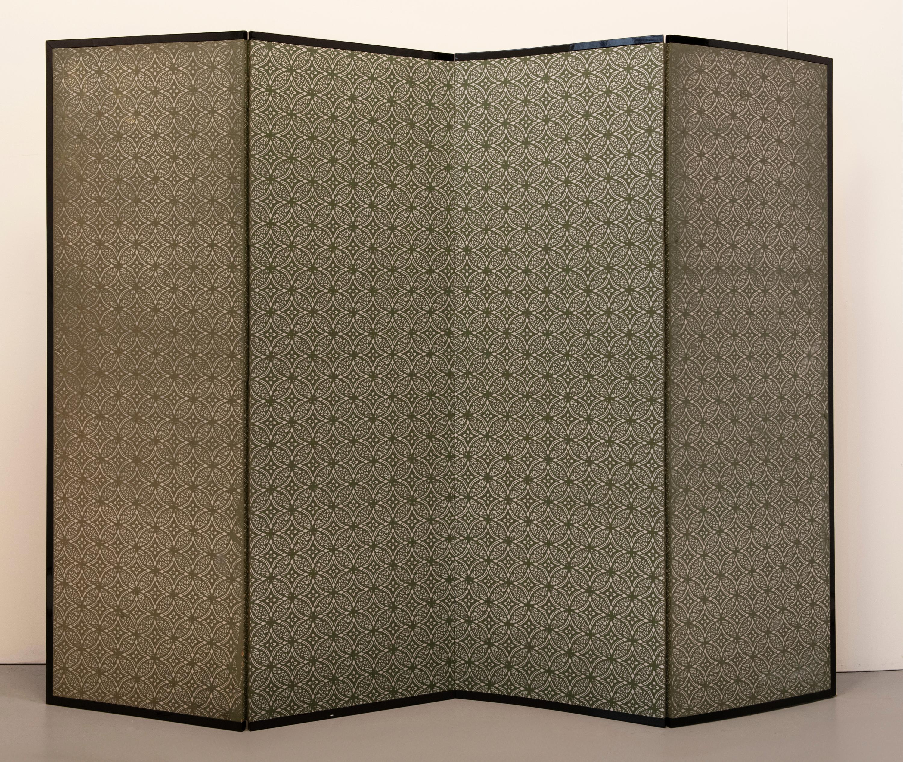 A four-panel folding screen depicting a Yamabushi and two Samurai For Sale 2