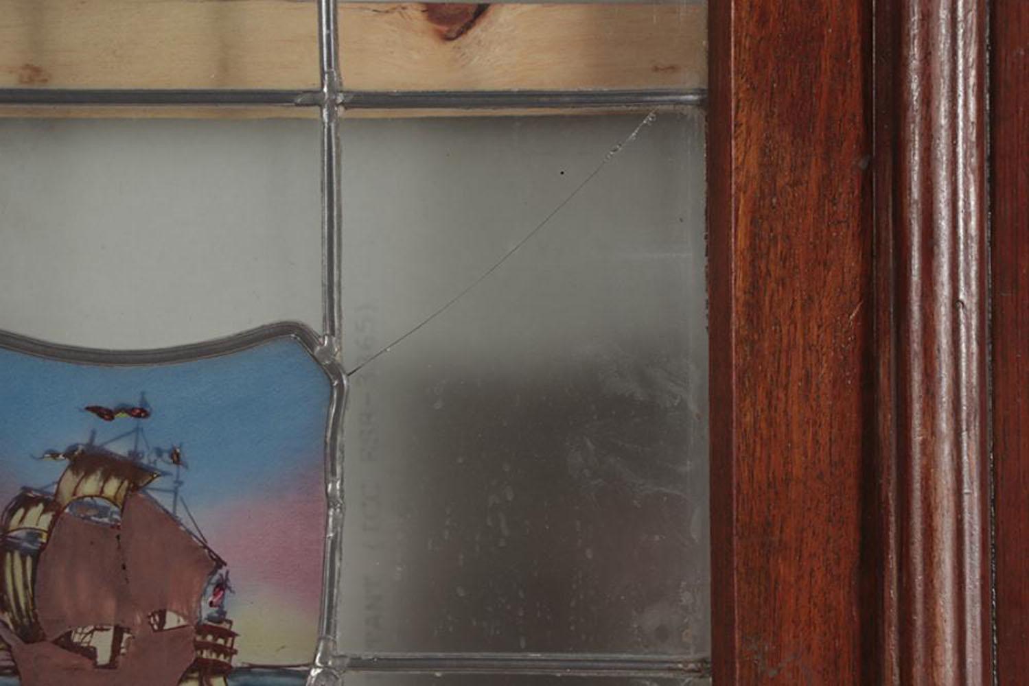 Ventana de caoba de cuatro hojas con marco y cristal emplomado con motivos navales. en Bueno estado para la venta en Philadelphia, PA