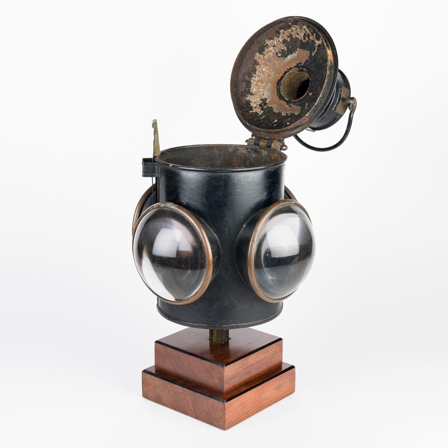 20th Century A four way railway signalling light For Sale