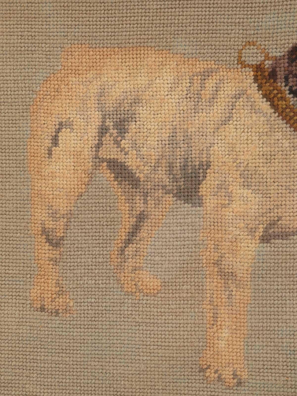 XIXe siècle Petit point encadré représentant un bulldog anglais, Autriche fin du 19e siècle. en vente