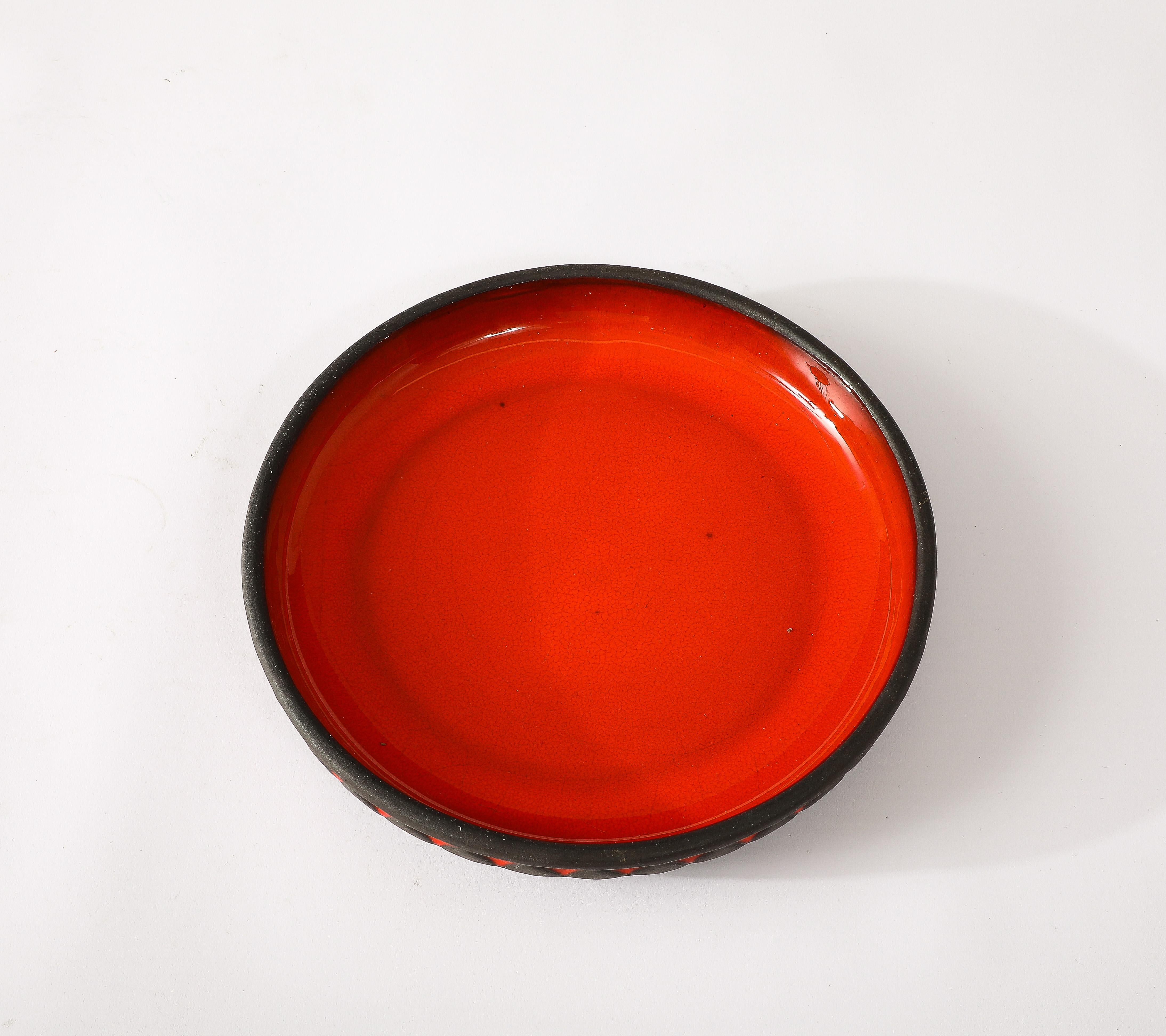 Plato de cerámica esmaltada roja de Frank Keramik of Denmark, Dinamarca Años 60 en venta 2