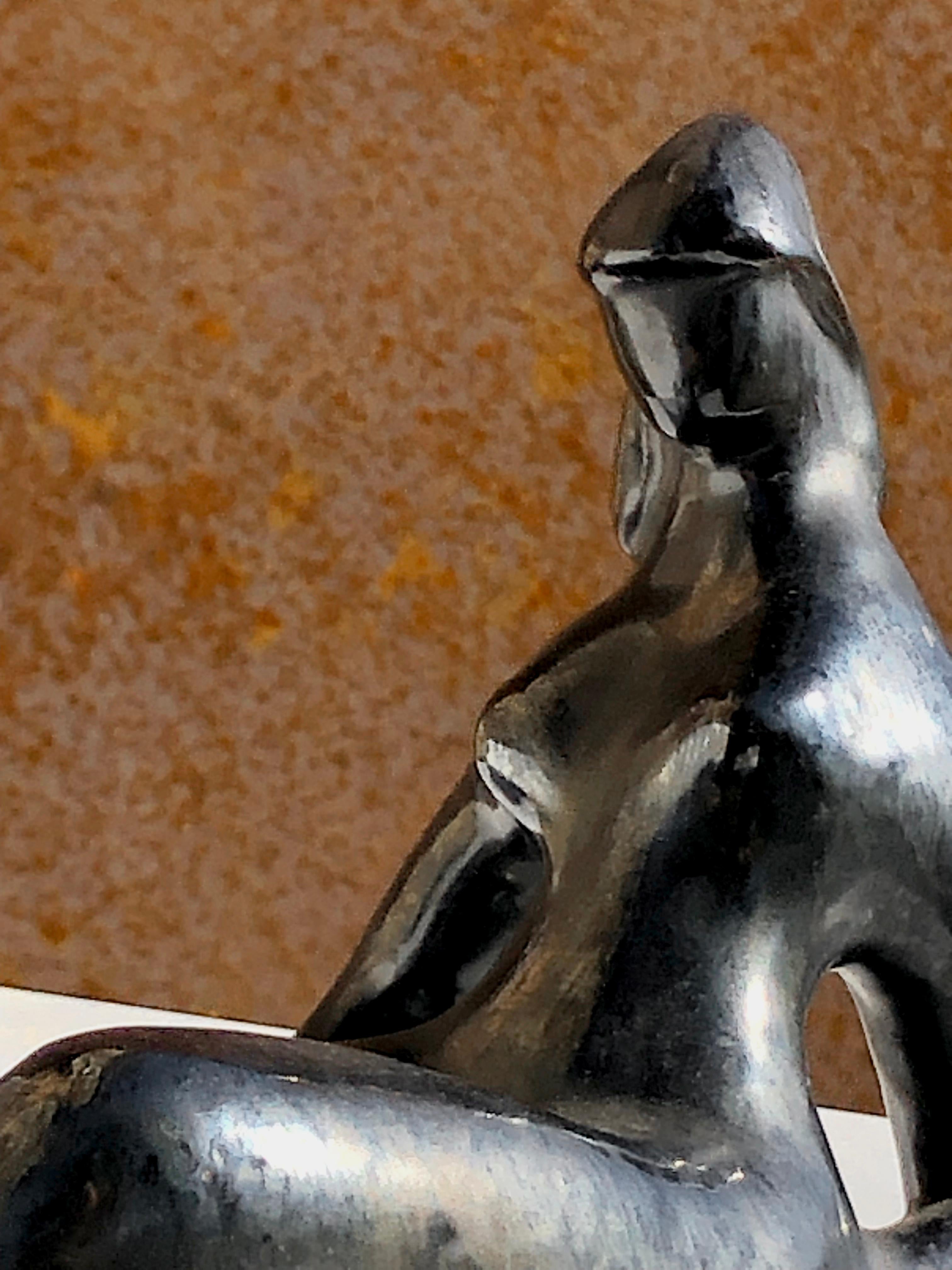 Smaltato SCULTURA MODERNISTA DI DONNA SEDUTA in ceramica a forma libera di ACCOLAY Francia 1950 in vendita
