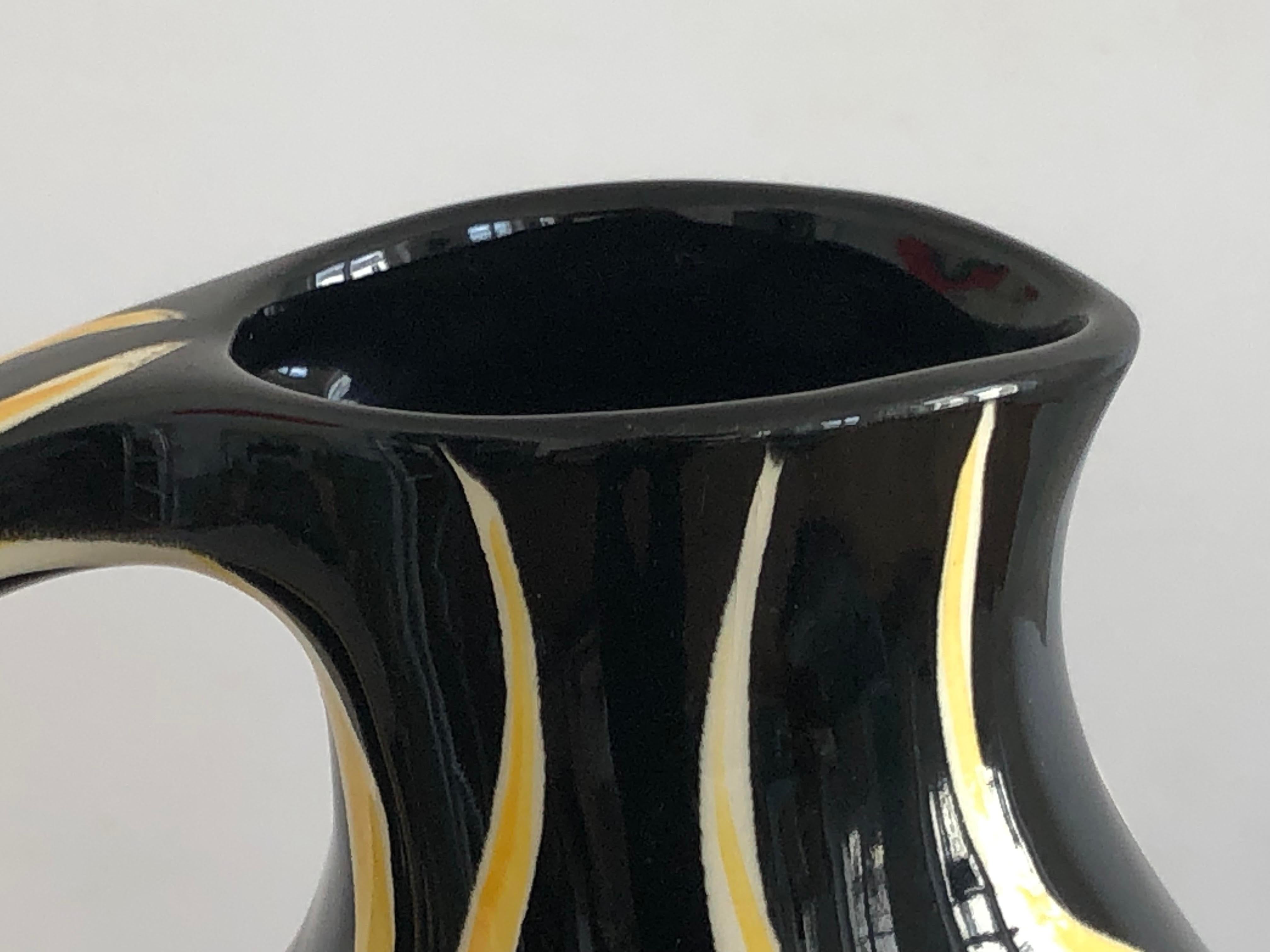 Francese Un vaso o una brocca in ceramica MODERNISTA FREE-FORM  di ANNELIESE BECKH, Francia 1950 in vendita