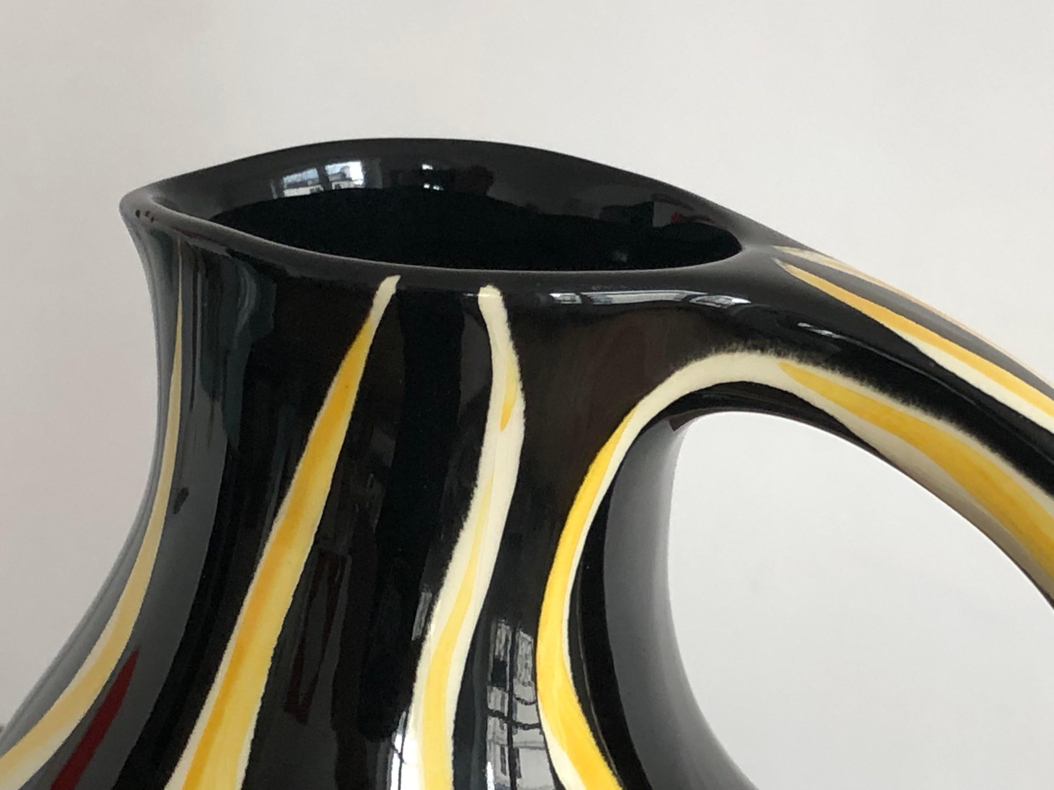Ceramica Un vaso o una brocca in ceramica MODERNISTA FREE-FORM  di ANNELIESE BECKH, Francia 1950 in vendita