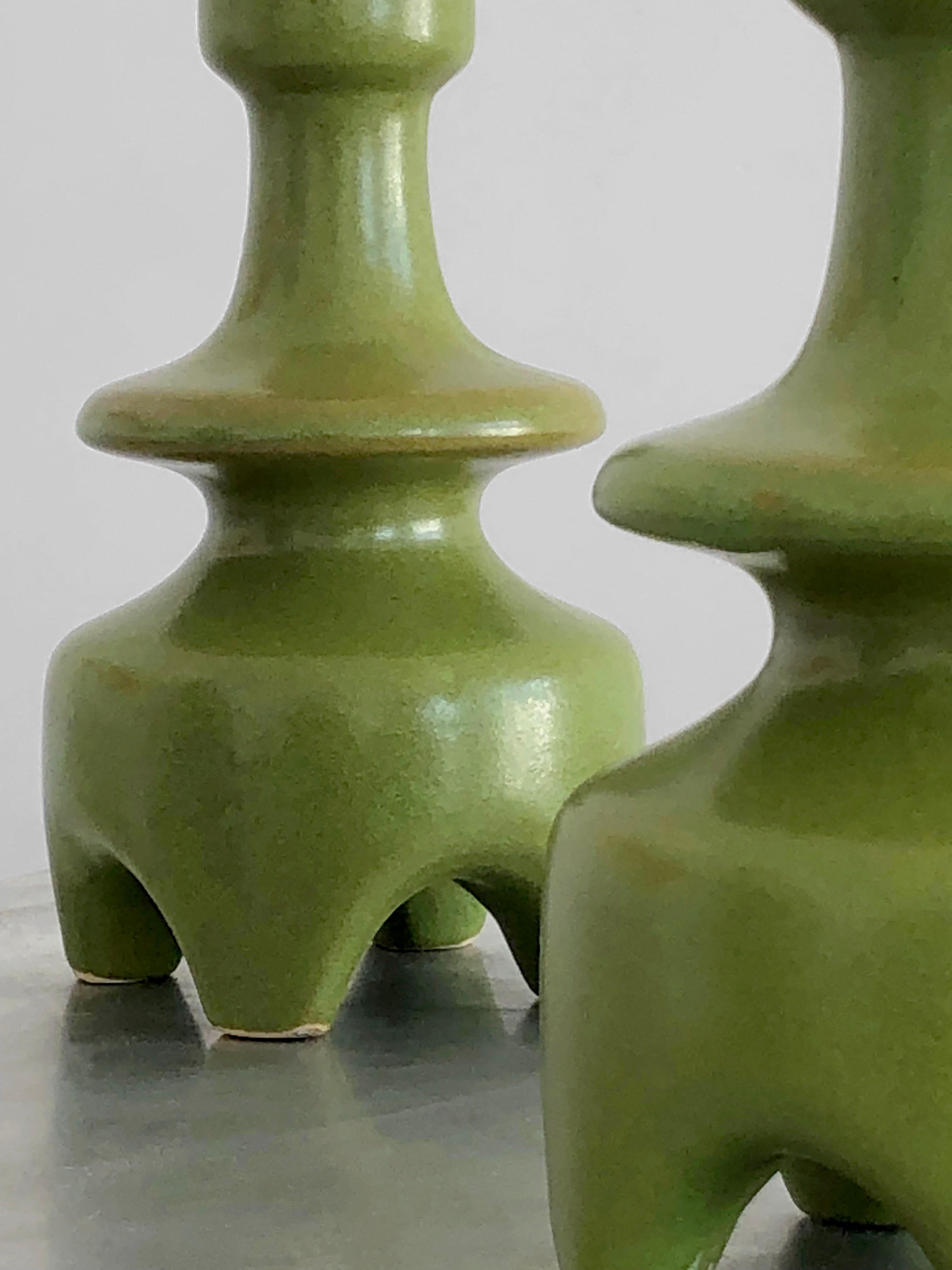 PAR DE VELAS DE CERÁMICA MODERNISTA DE FORMA LIBRE  por ANDRE BAUD, Francia 1950 en venta 3