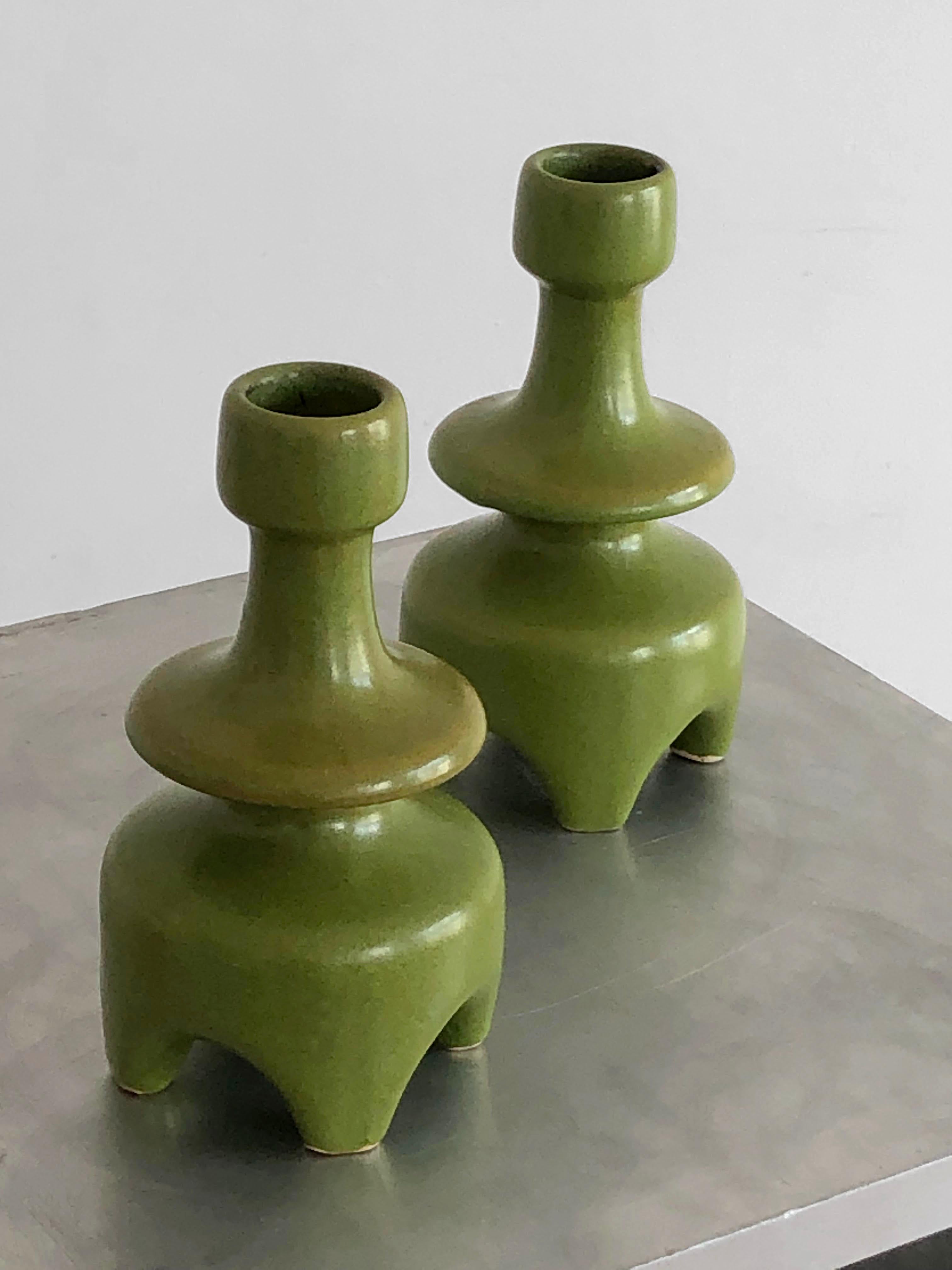 PAR DE VELAS DE CERÁMICA MODERNISTA DE FORMA LIBRE  por ANDRE BAUD, Francia 1950 Francés en venta
