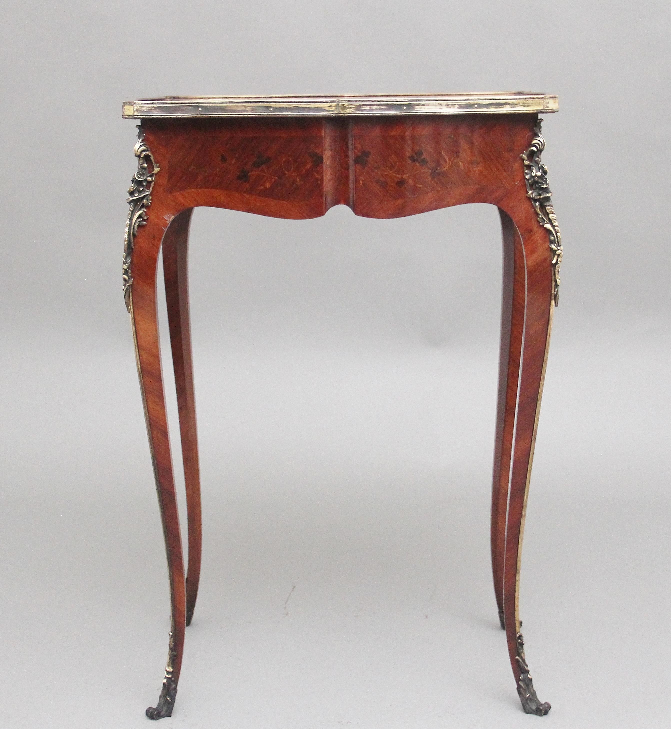 A freestanding 19th Century French Kingwood and marquetry side table For Sale 2