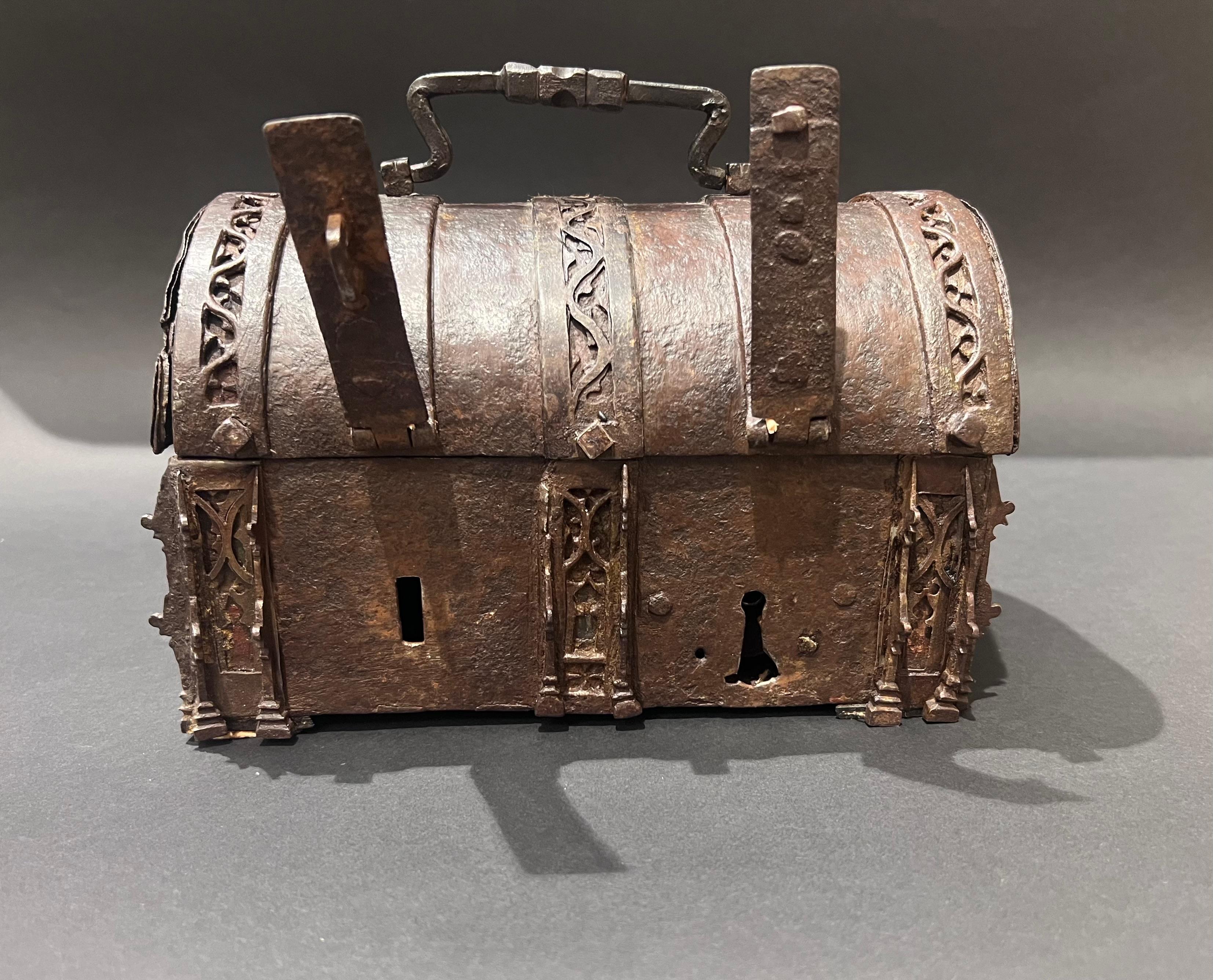 15th century chest