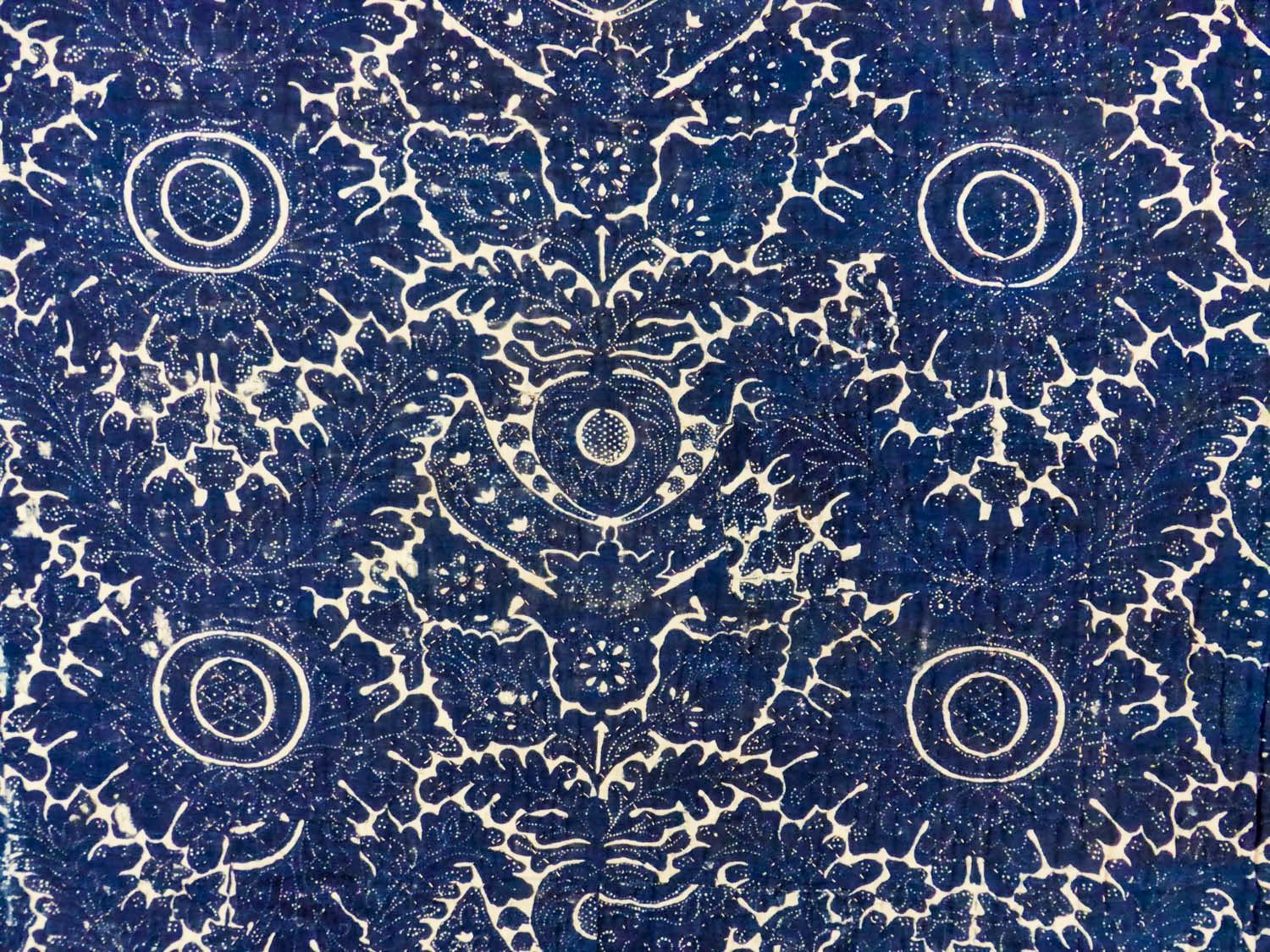 A french 18th indigo wax resist-dying quilt - Provence Circa 1780 In Fair Condition In Toulon, FR